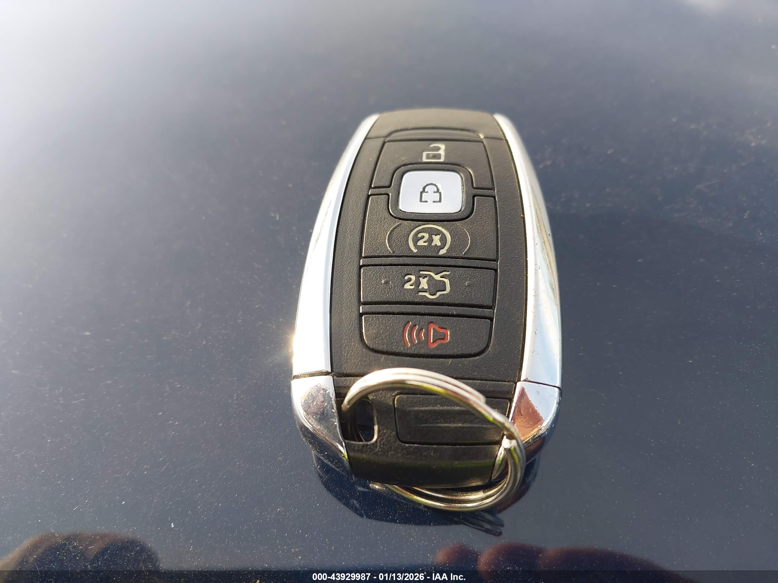 LINCOLN MKZ image 11