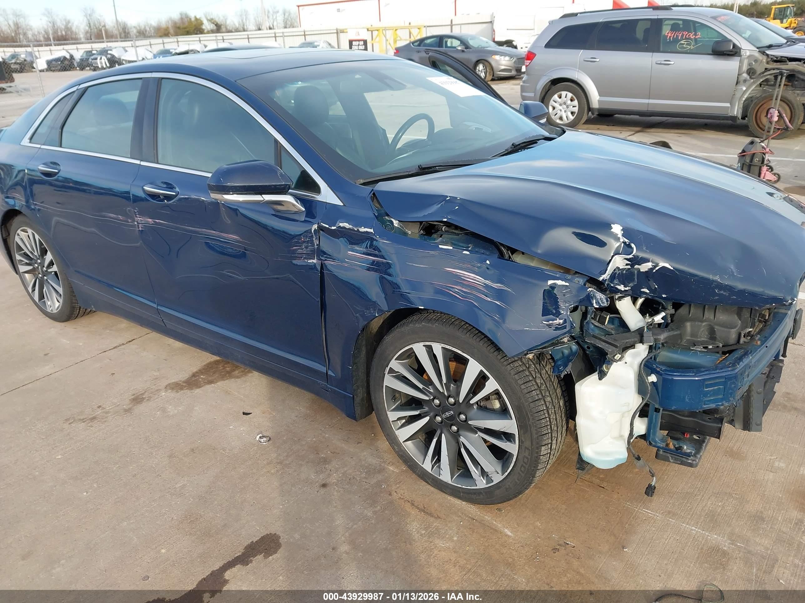 LINCOLN MKZ image 6
