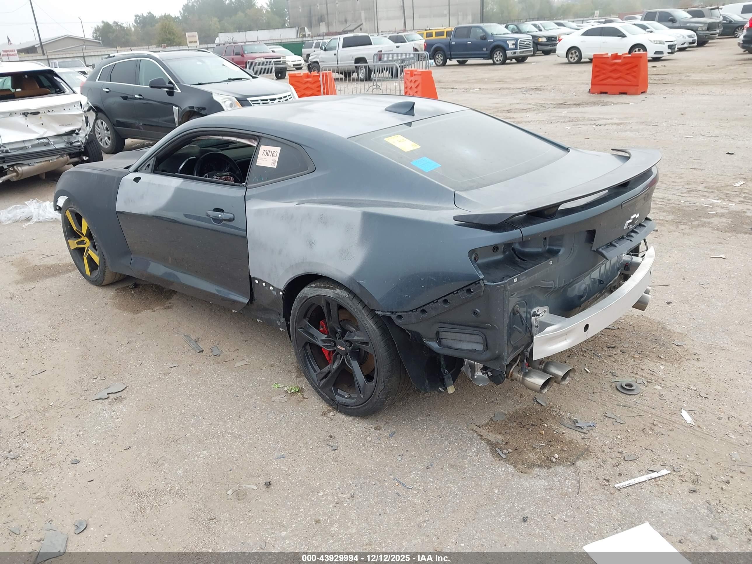 CHEVROLET CAMARO image 3