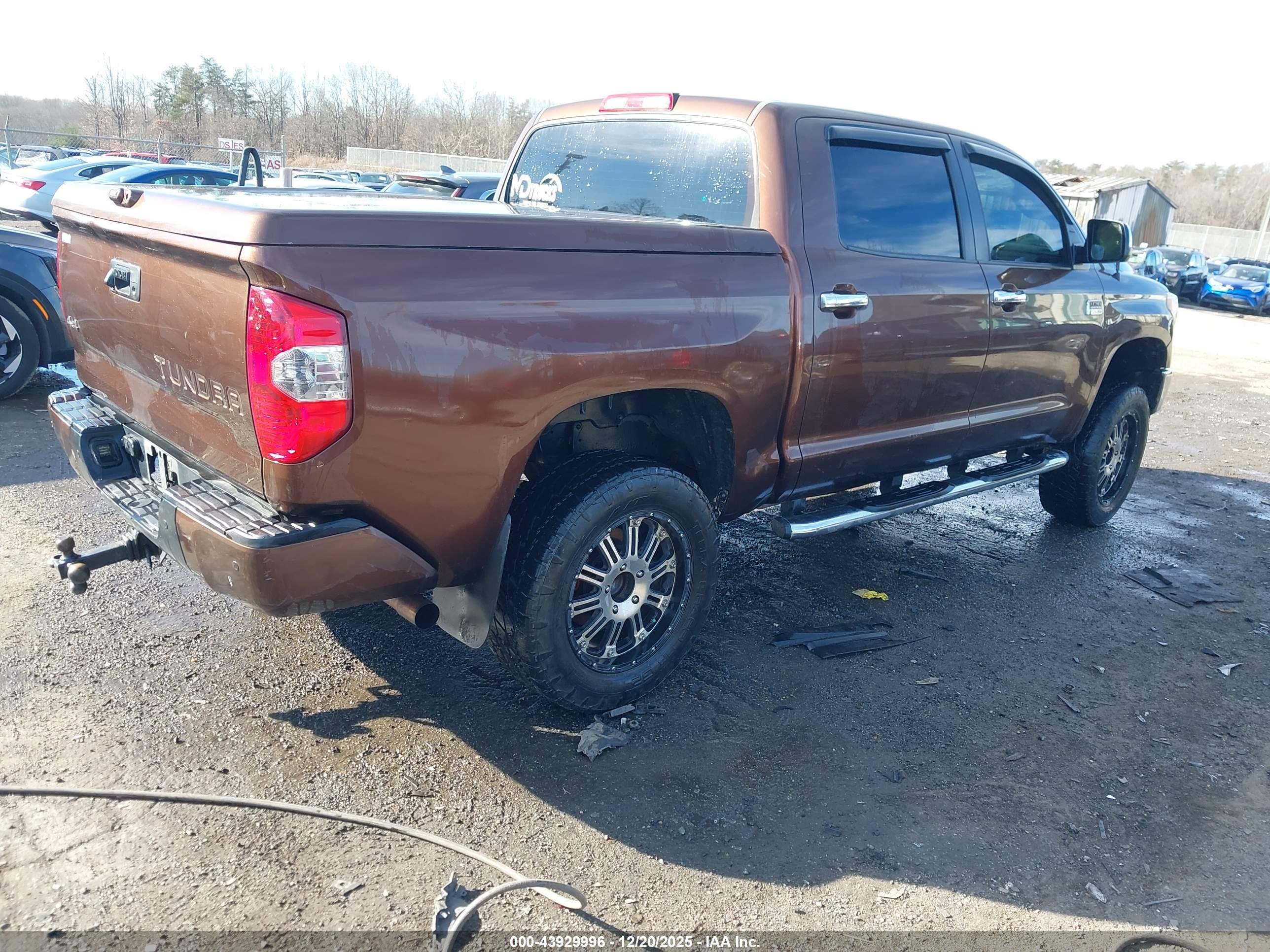 TOYOTA TUNDRA image 4