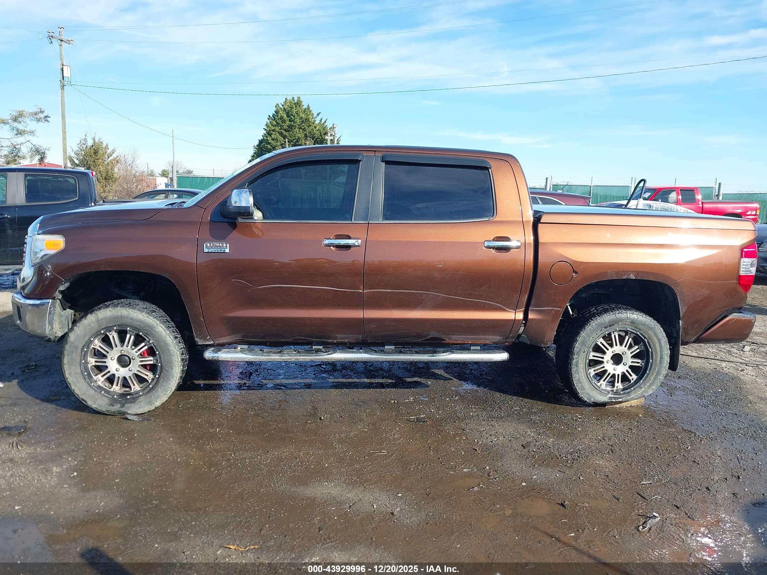 TOYOTA TUNDRA image 6