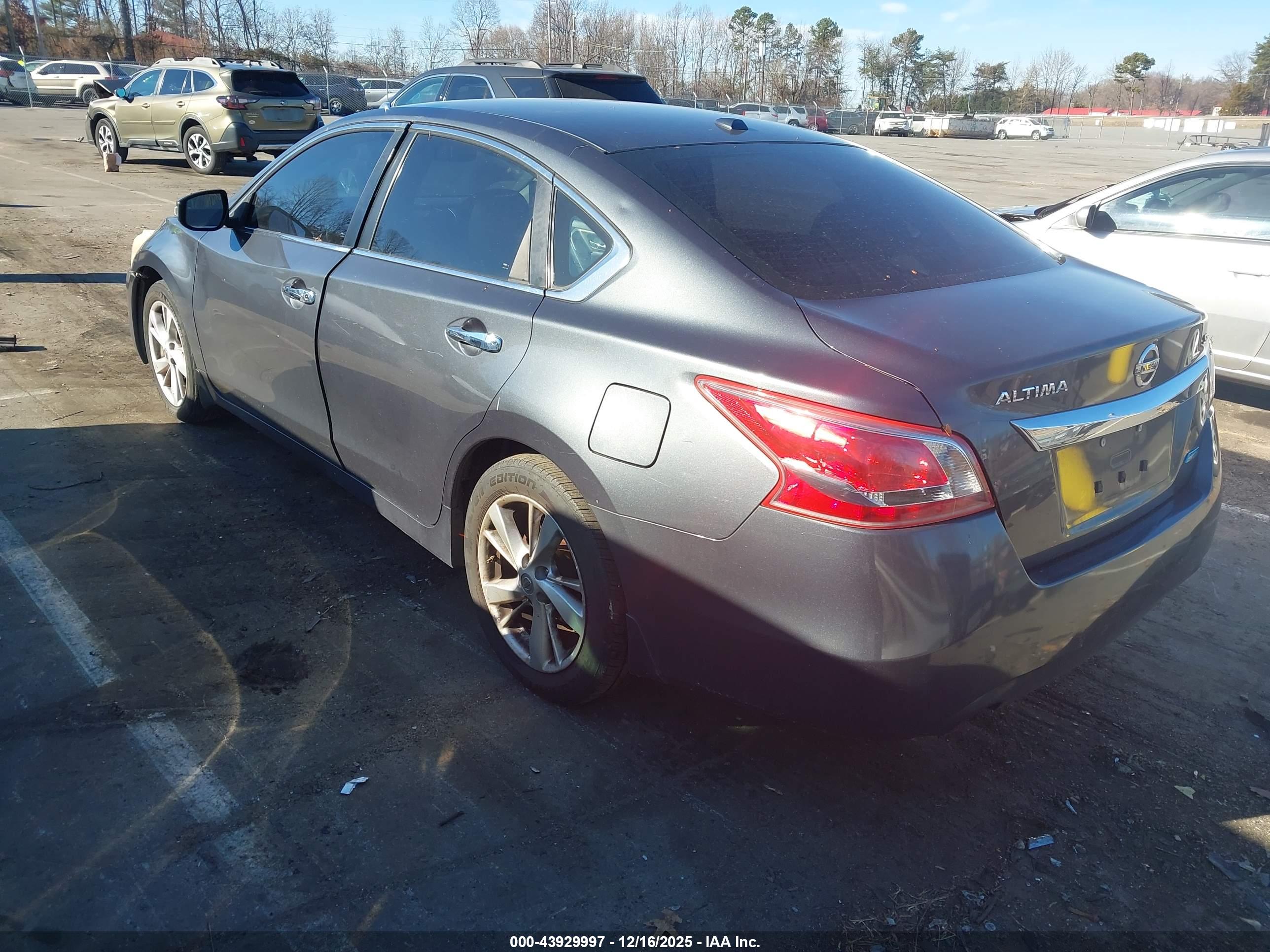NISSAN ALTIMA image 3