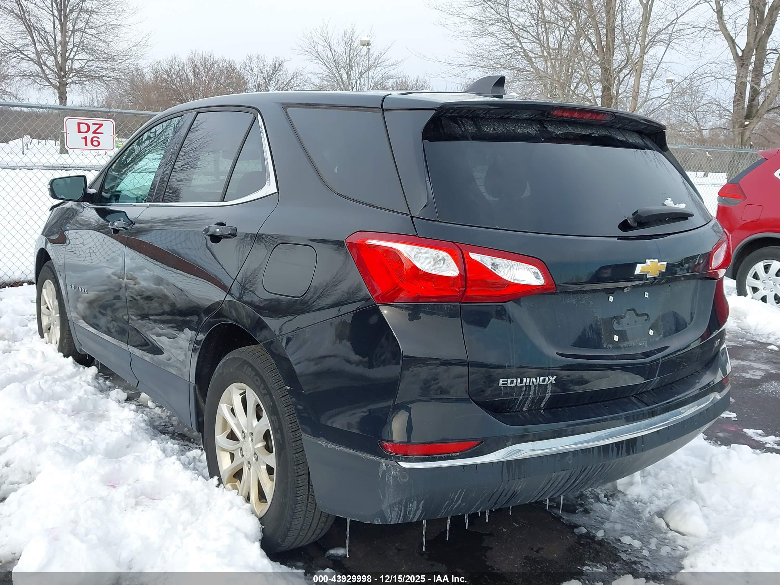 CHEVROLET EQUINOX image 3
