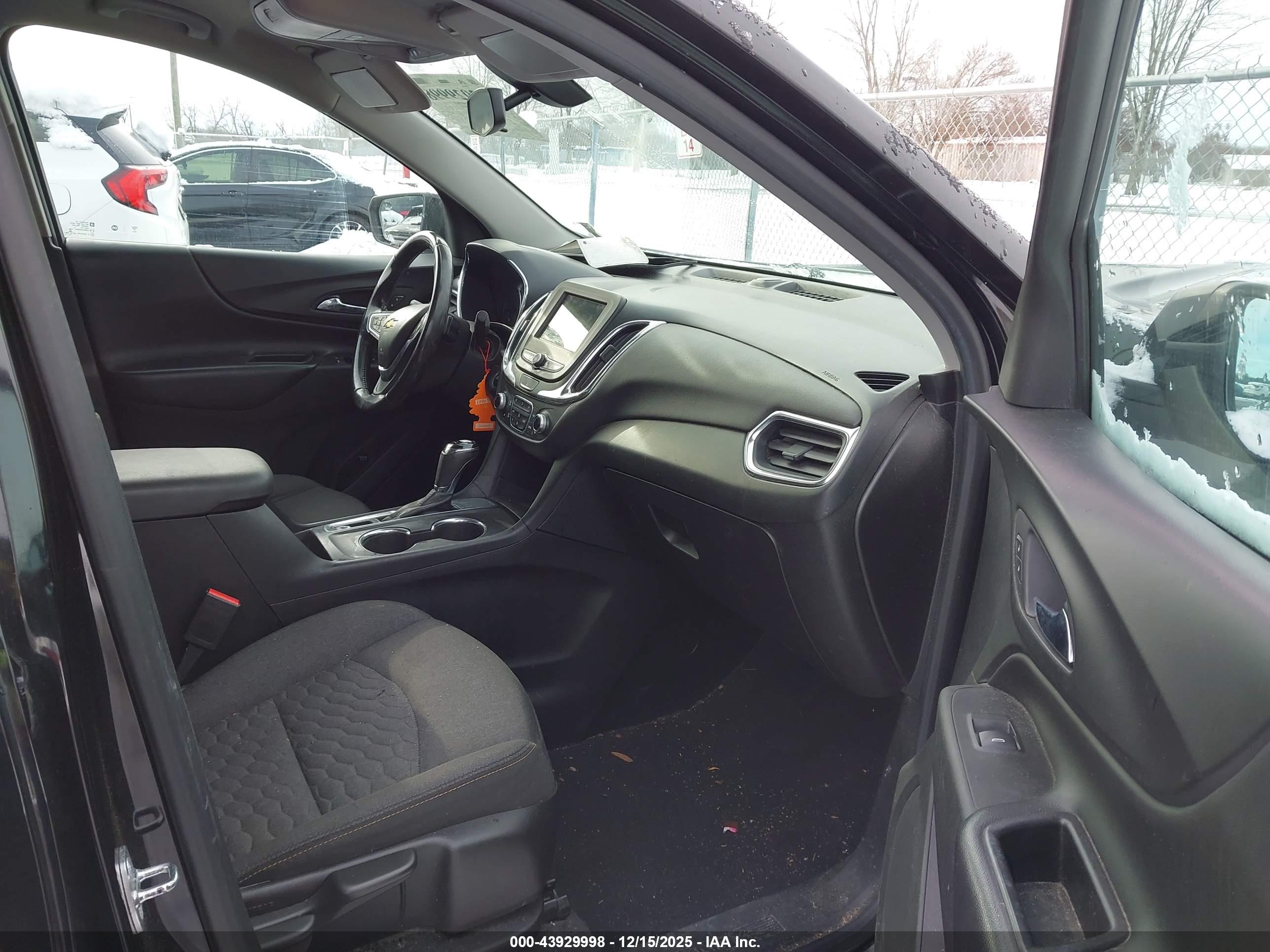 CHEVROLET EQUINOX image 5