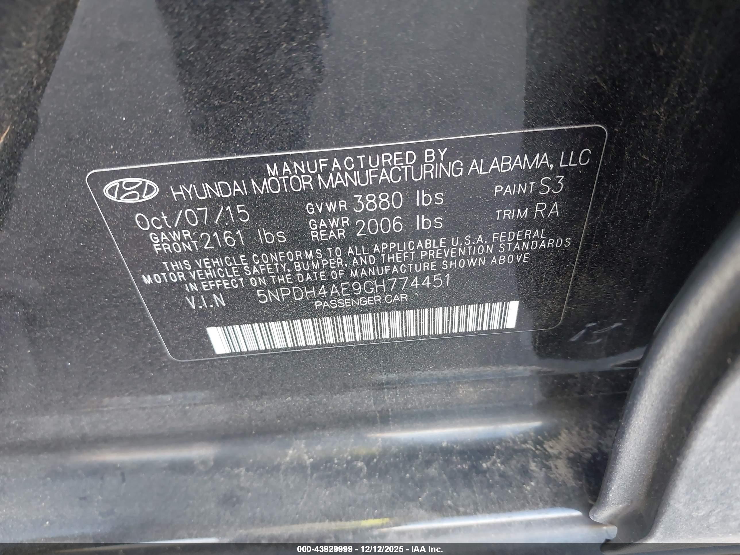 HYUNDAI ELANTRA image 9