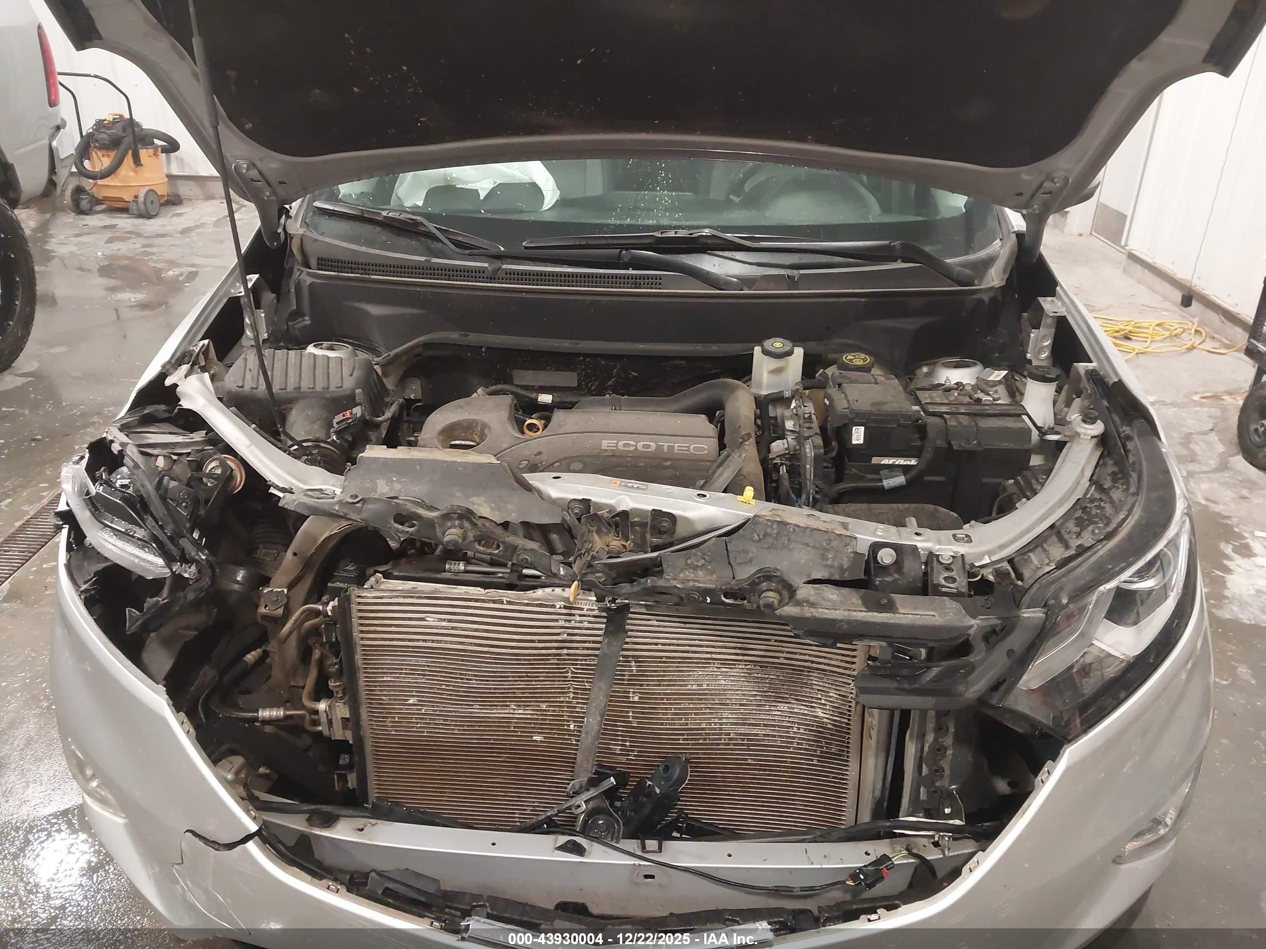 CHEVROLET EQUINOX image 10