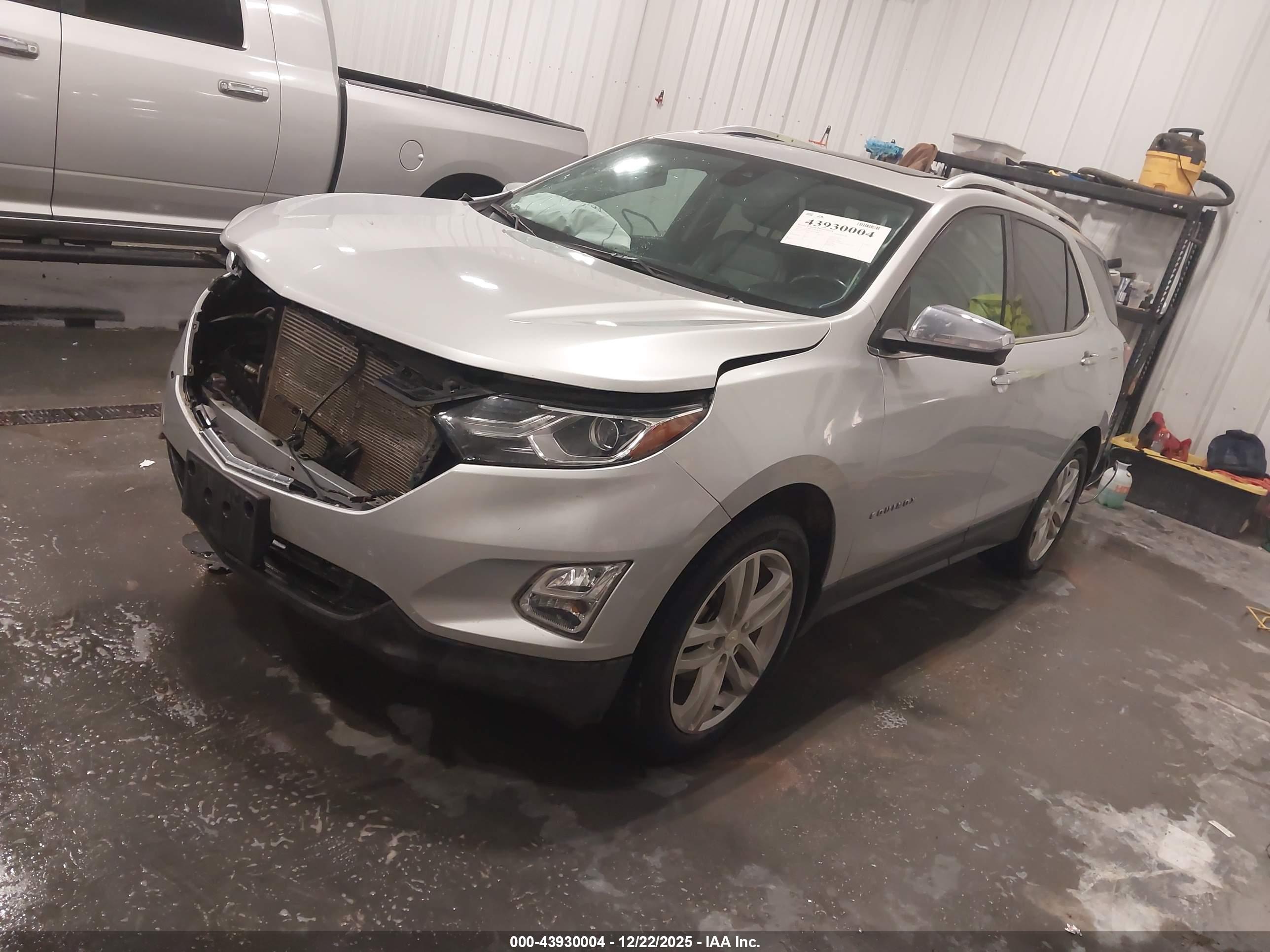 CHEVROLET EQUINOX image 2