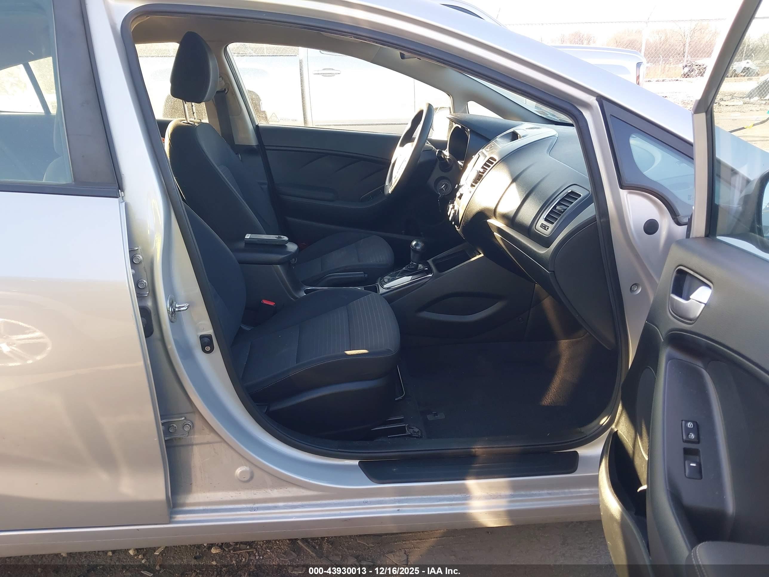 KIA FORTE image 5