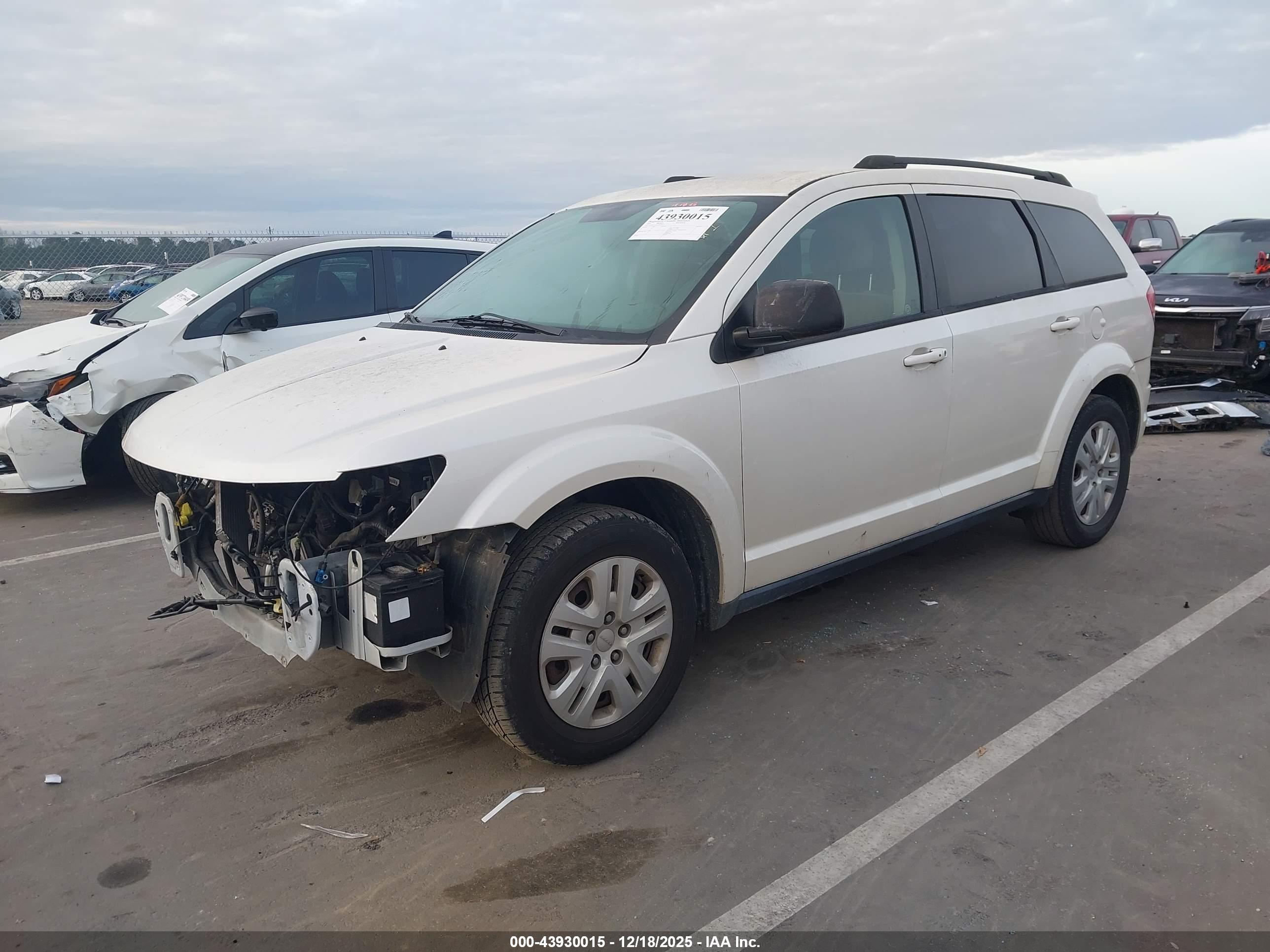 DODGE JOURNEY image 2