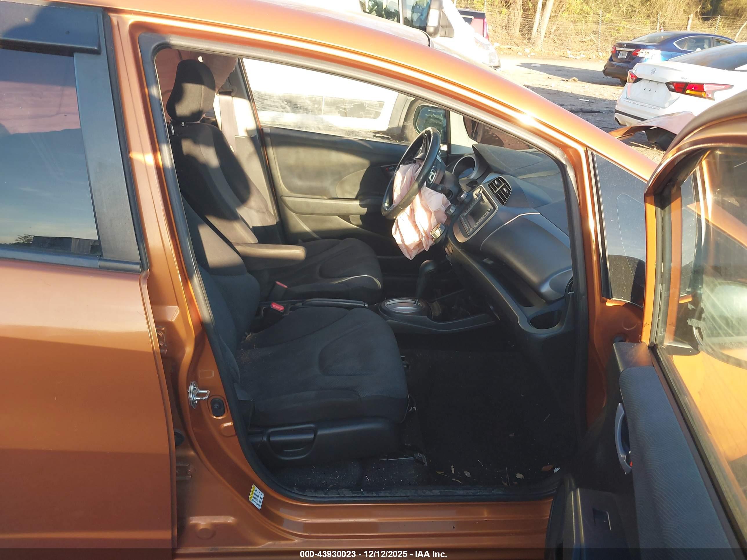 HONDA FIT image 5