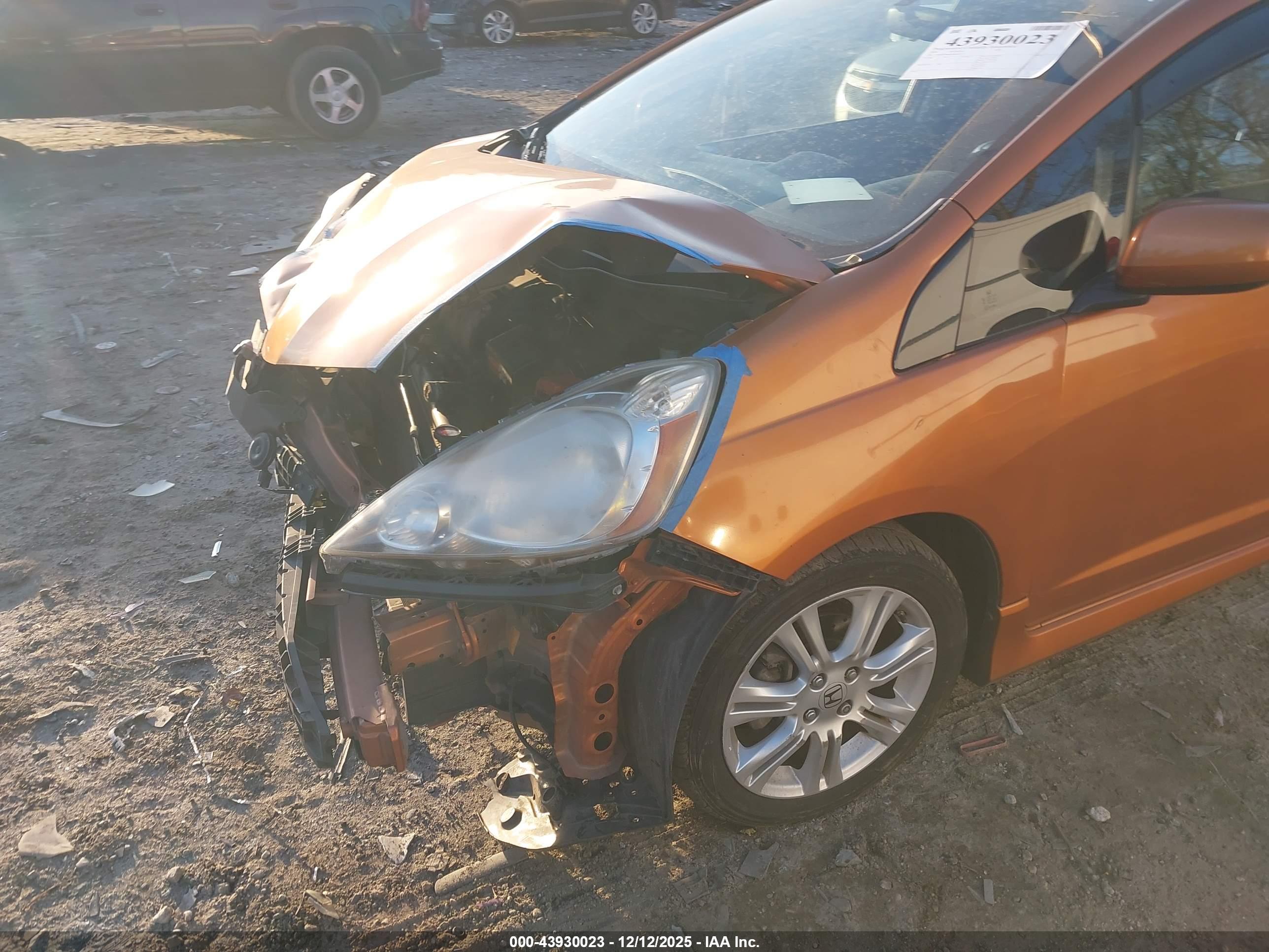 HONDA FIT image 6