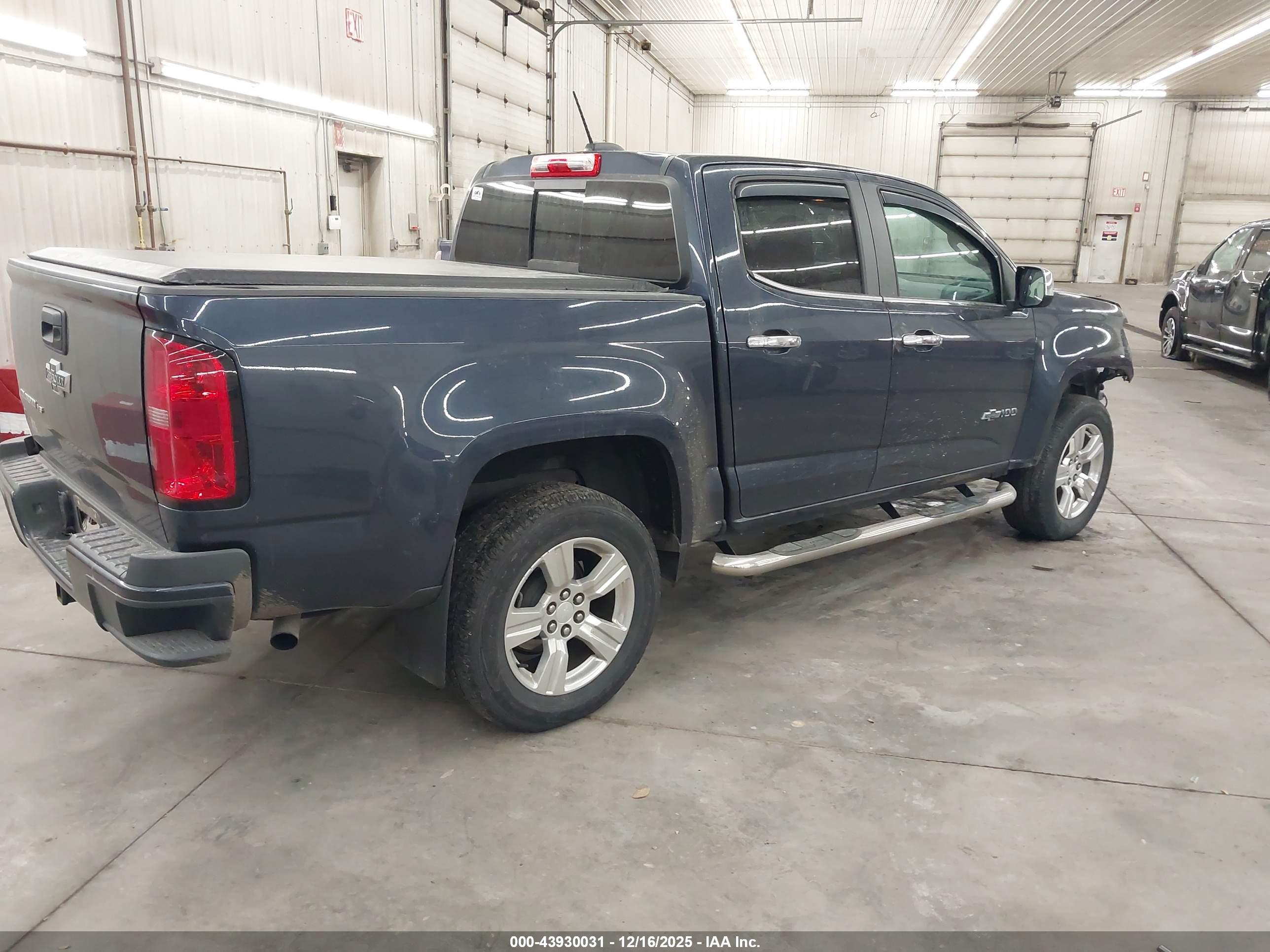 CHEVROLET COLORADO image 4
