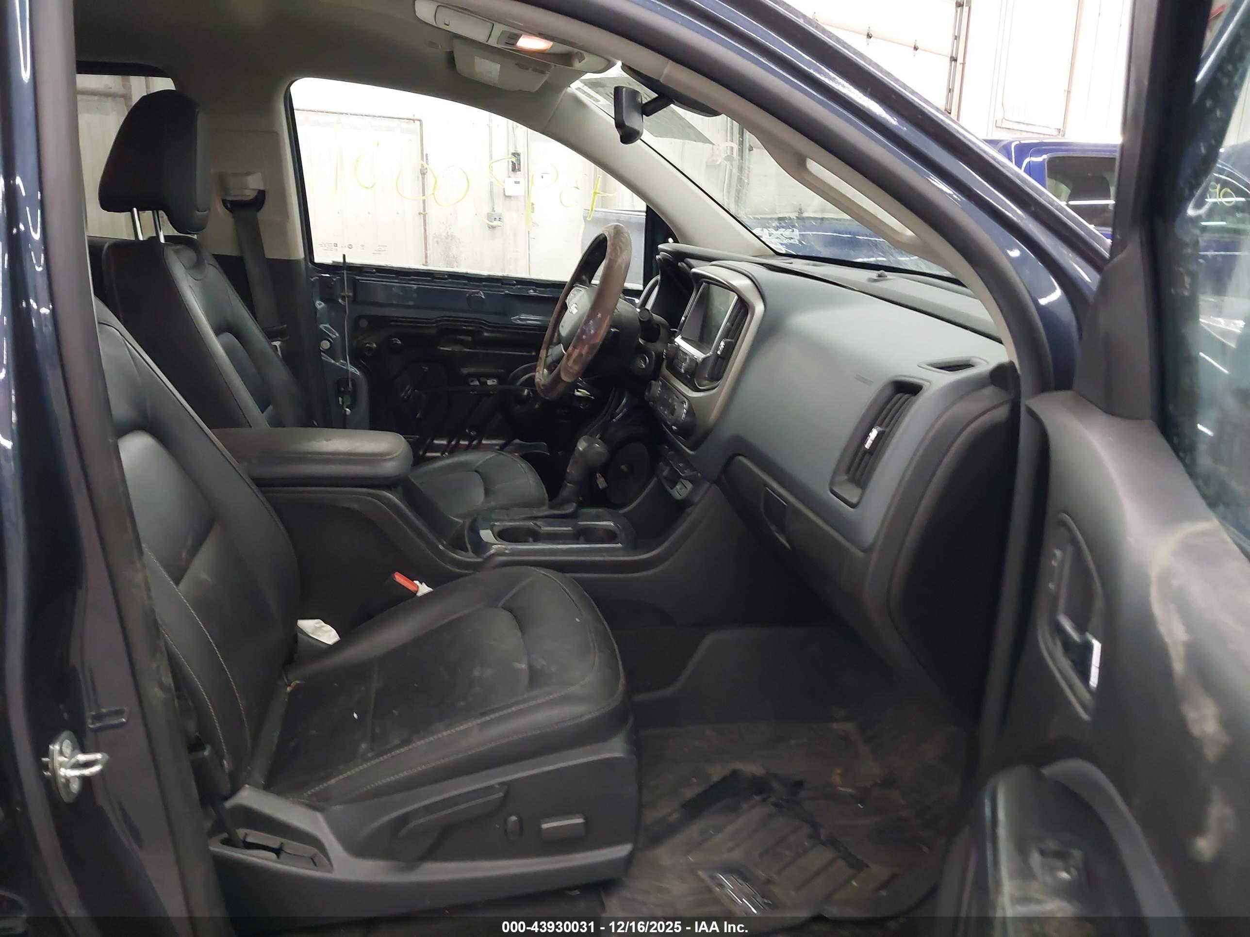 CHEVROLET COLORADO image 5