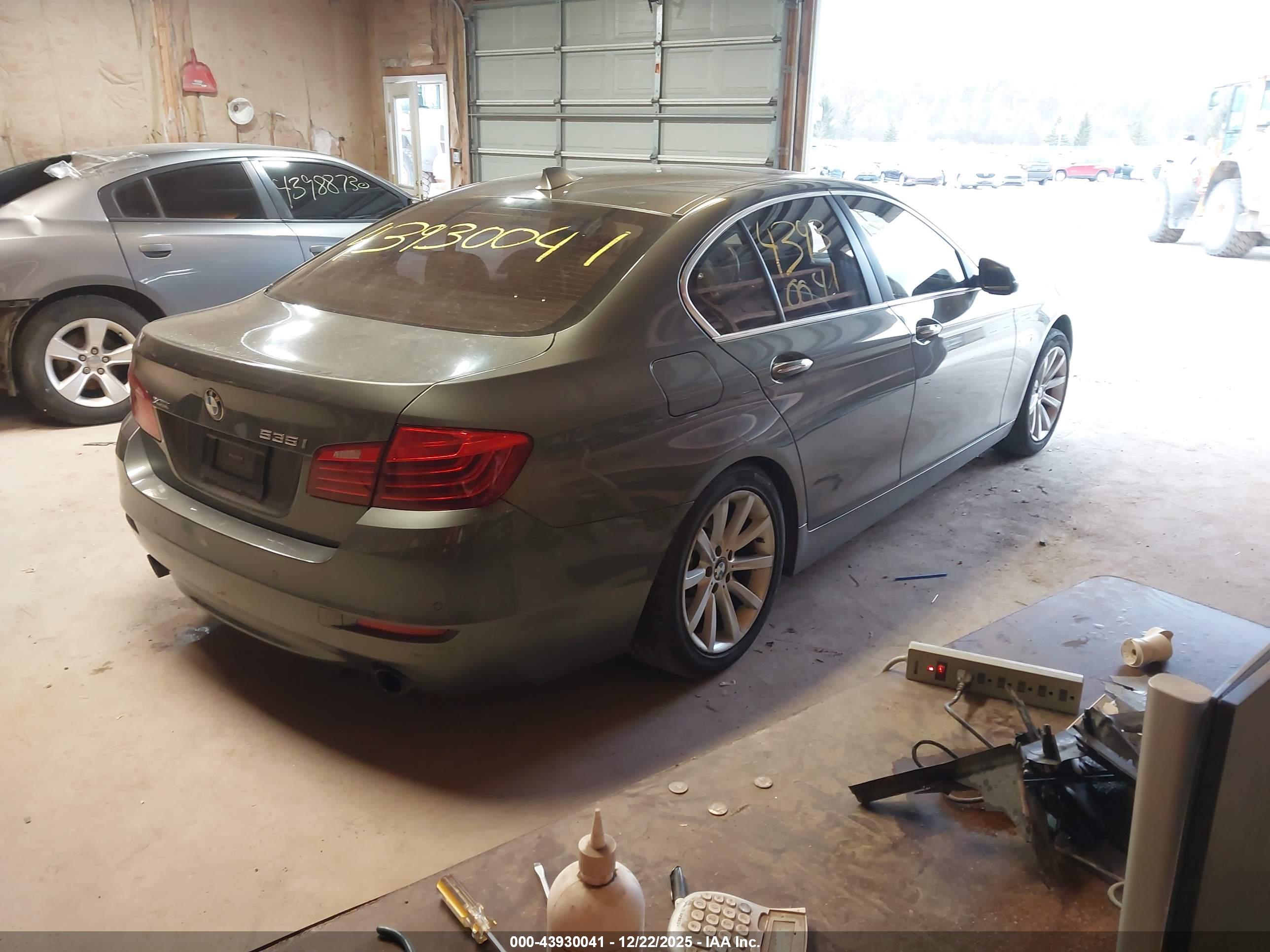 BMW 535I image 4