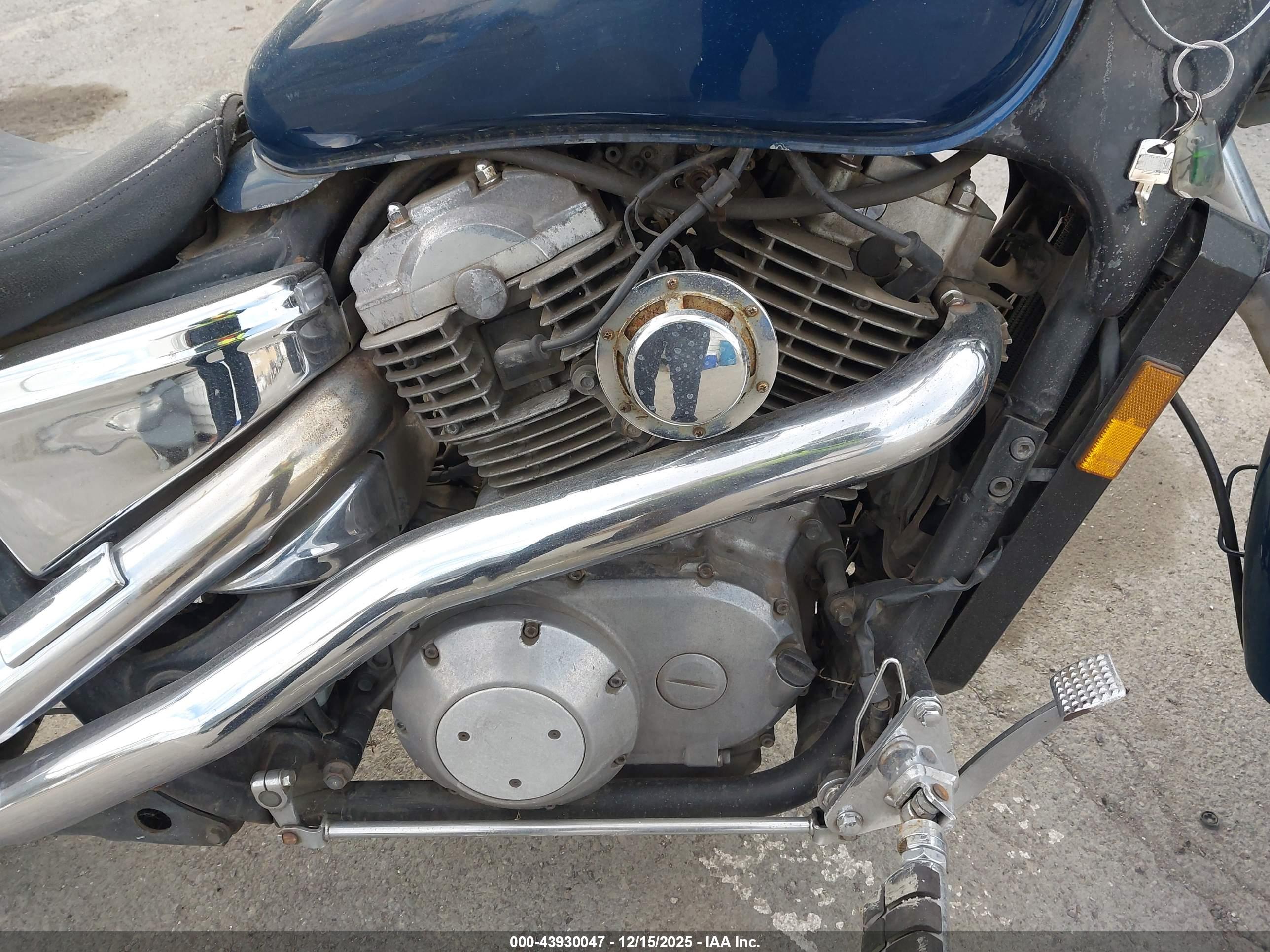 HONDA VT1100 image 8