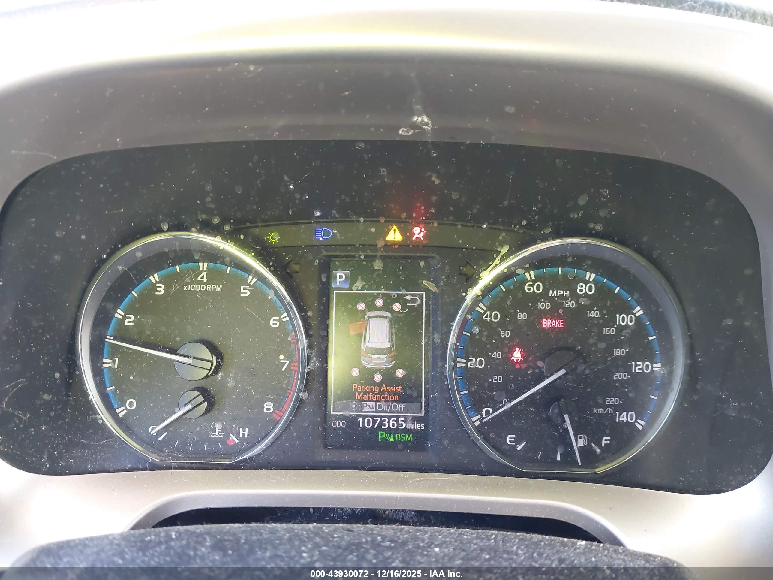 TOYOTA RAV4 image 7