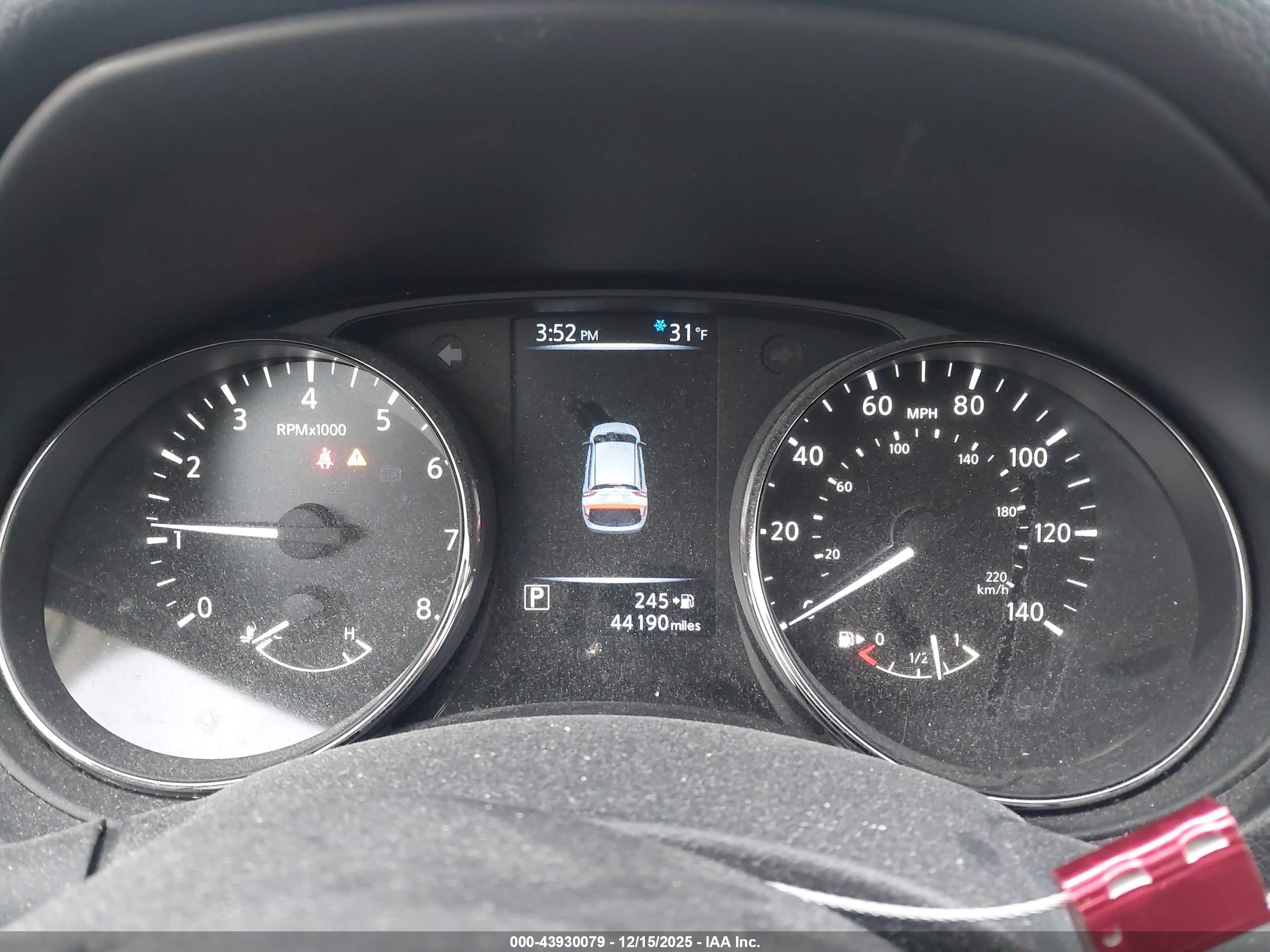 NISSAN ROGUE image 7