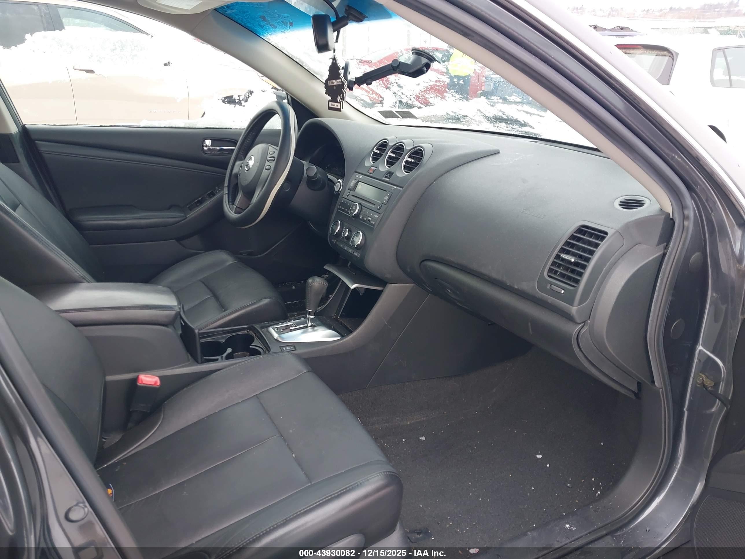 NISSAN ALTIMA image 5