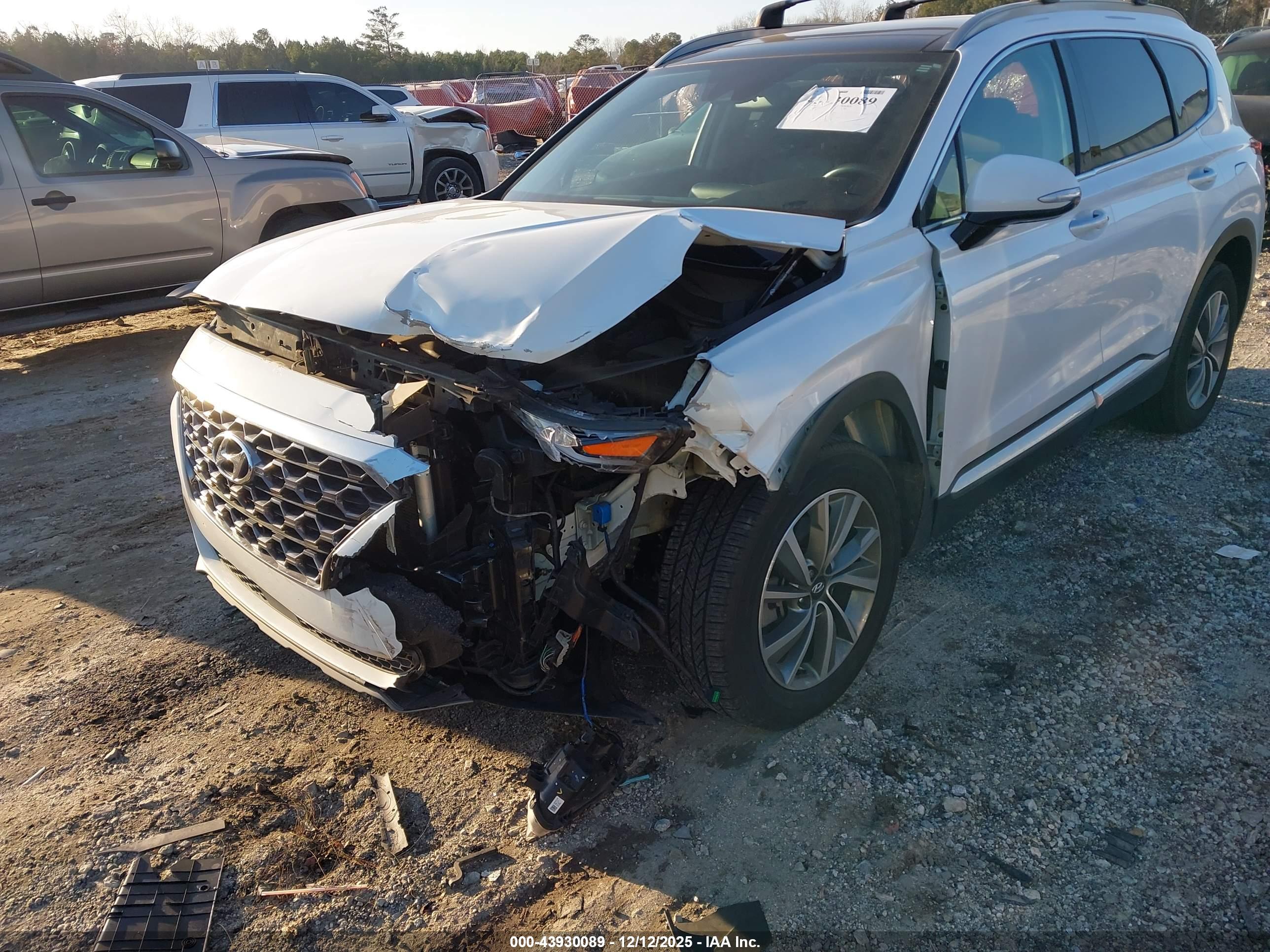 HYUNDAI SANTA image 6