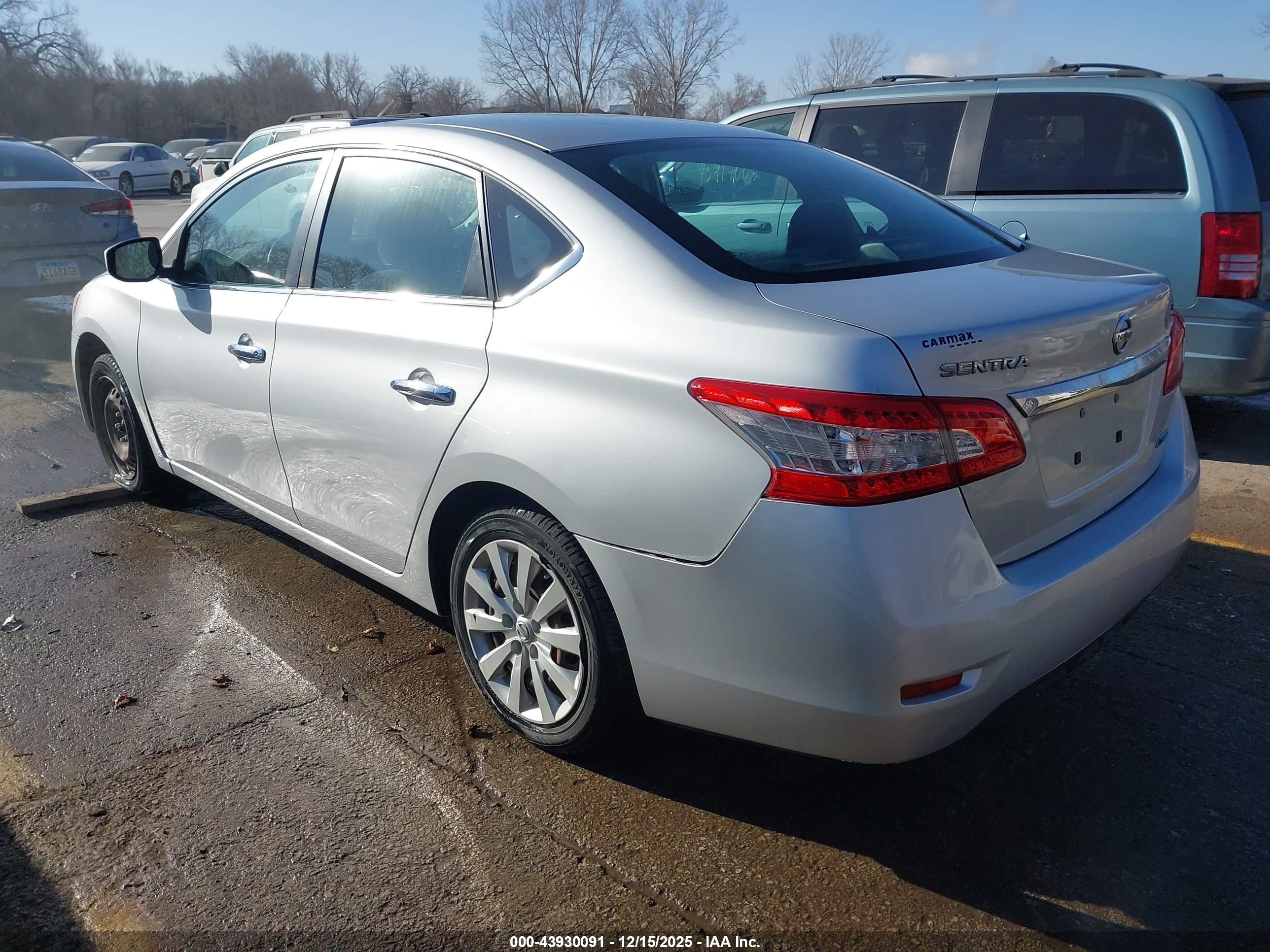 NISSAN SENTRA image 3