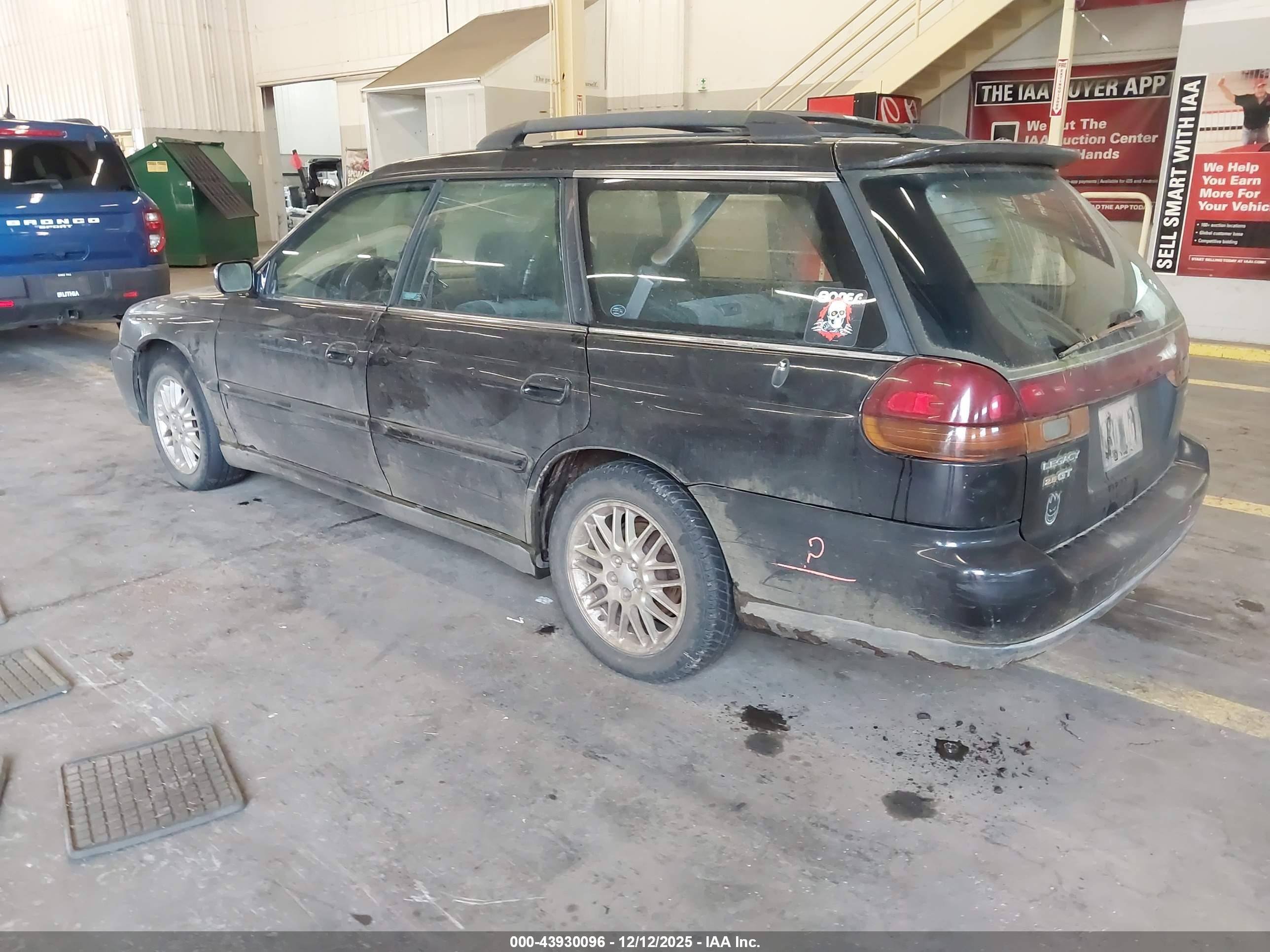 SUBARU LEGACY image 3