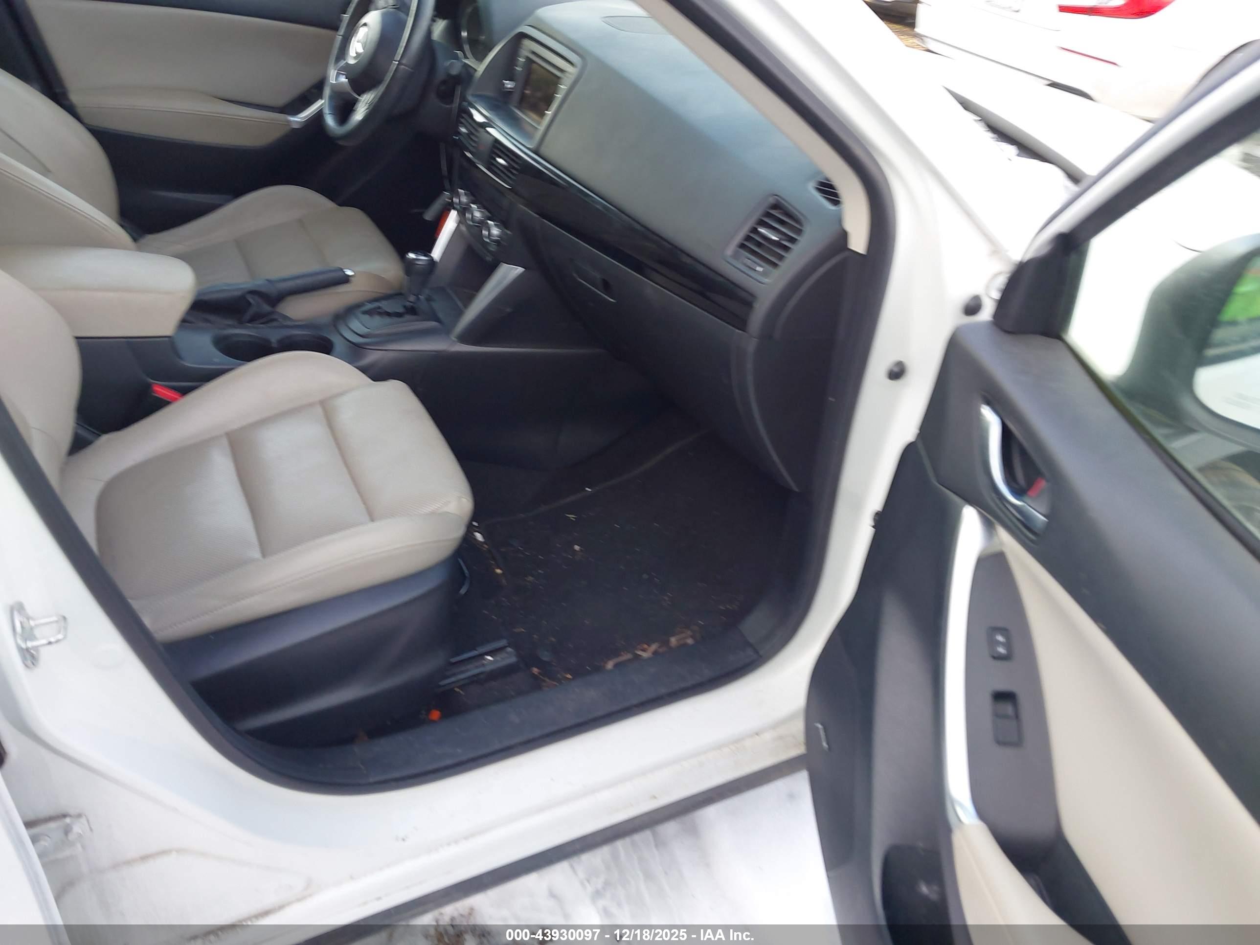 MAZDA CX-5 image 5