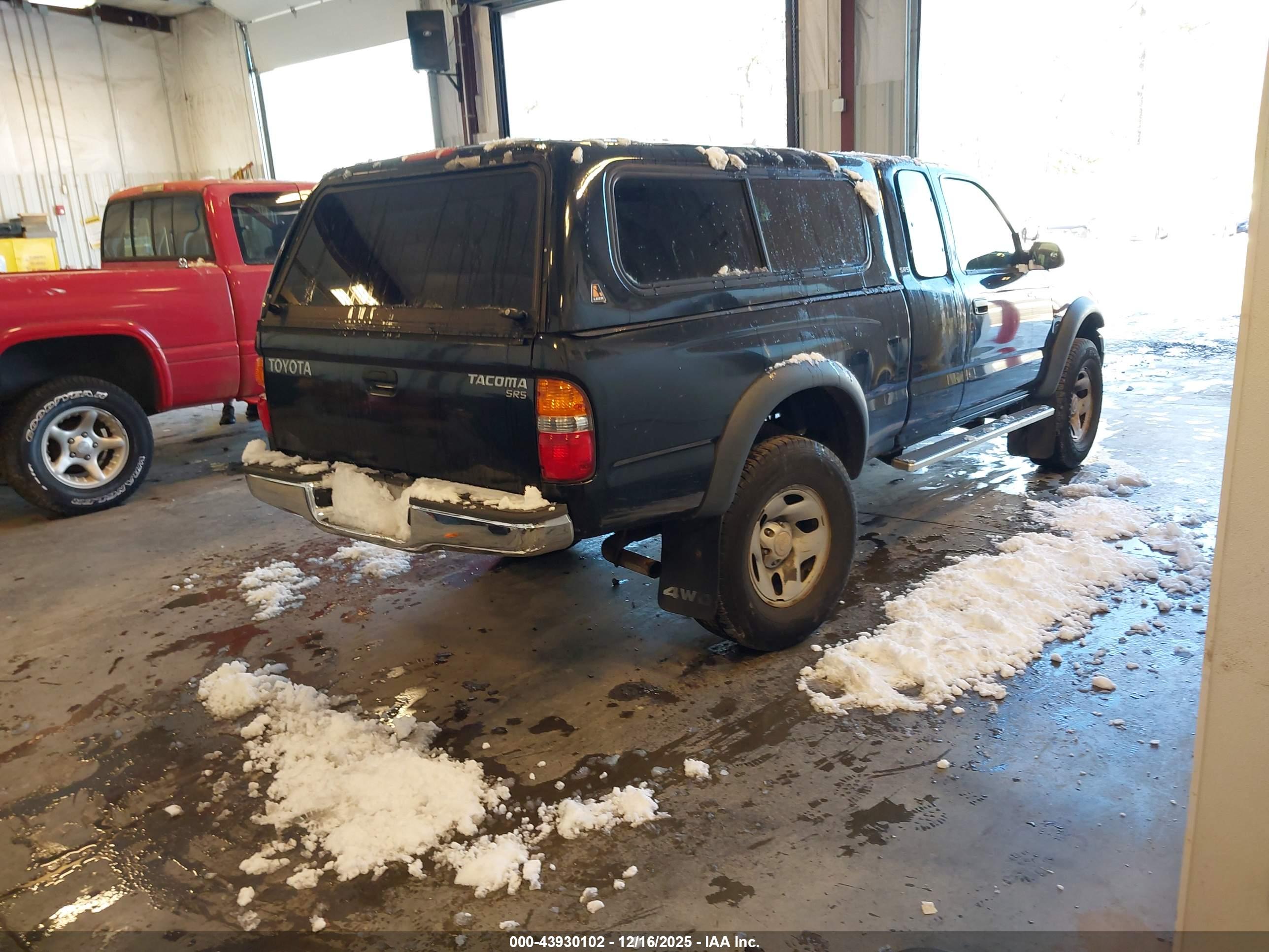TOYOTA TACOMA image 4