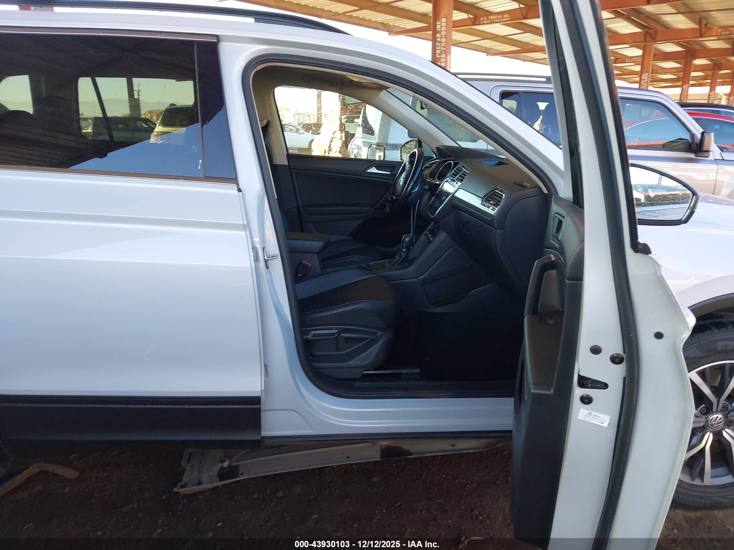 VOLKSWAGEN TIGUAN image 5