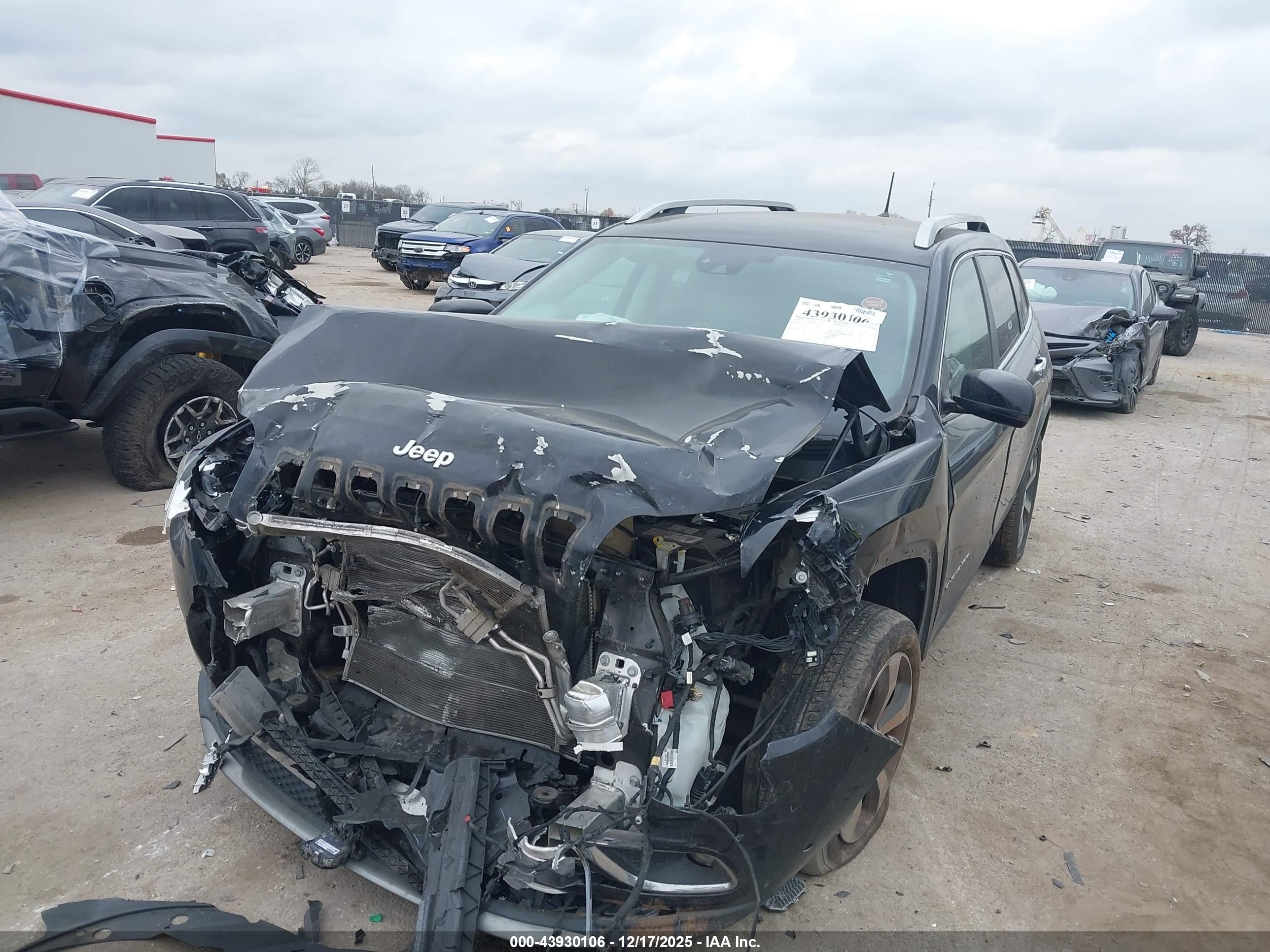 JEEP CHEROKEE image 2