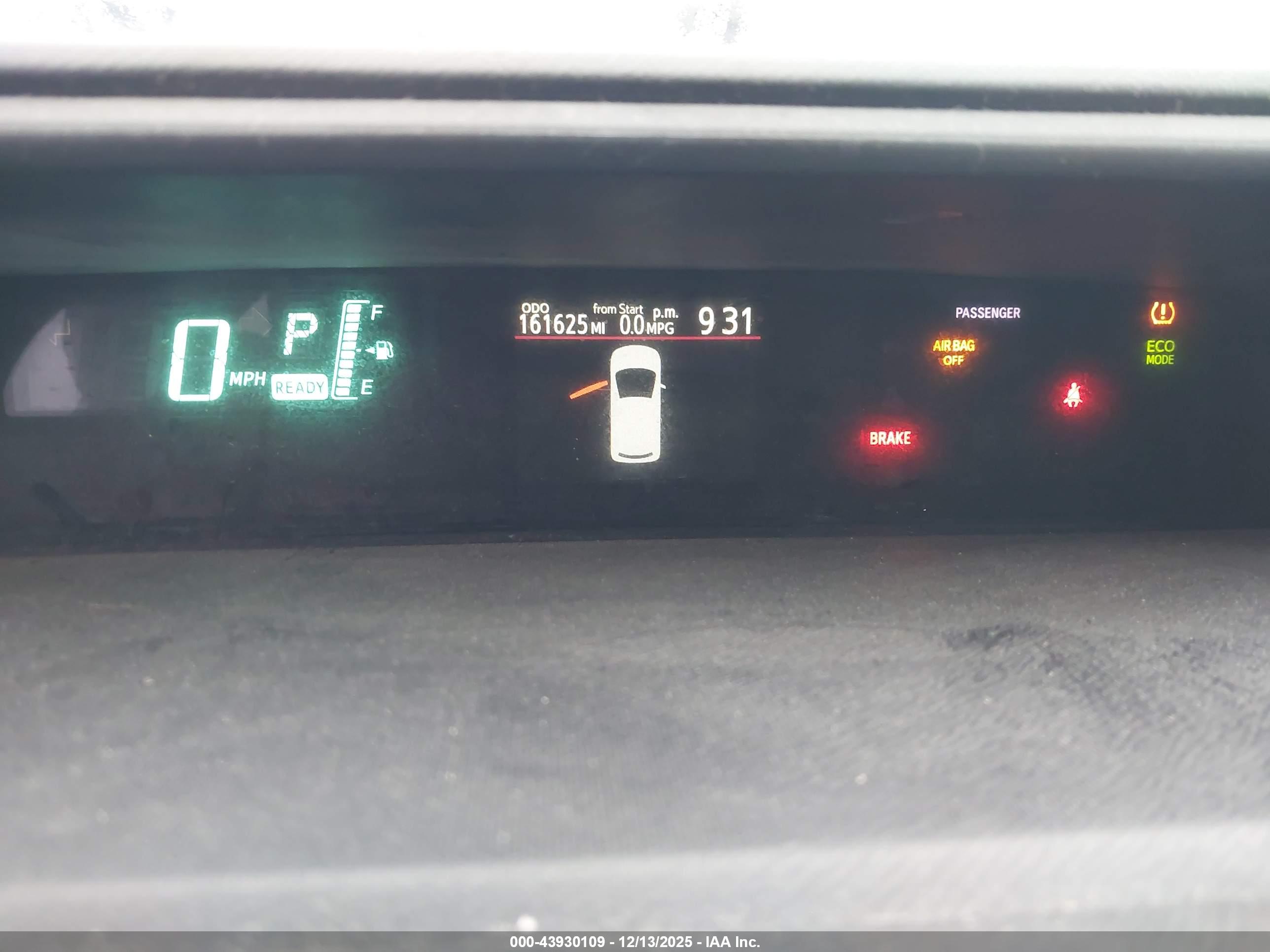 TOYOTA PRIUS image 7