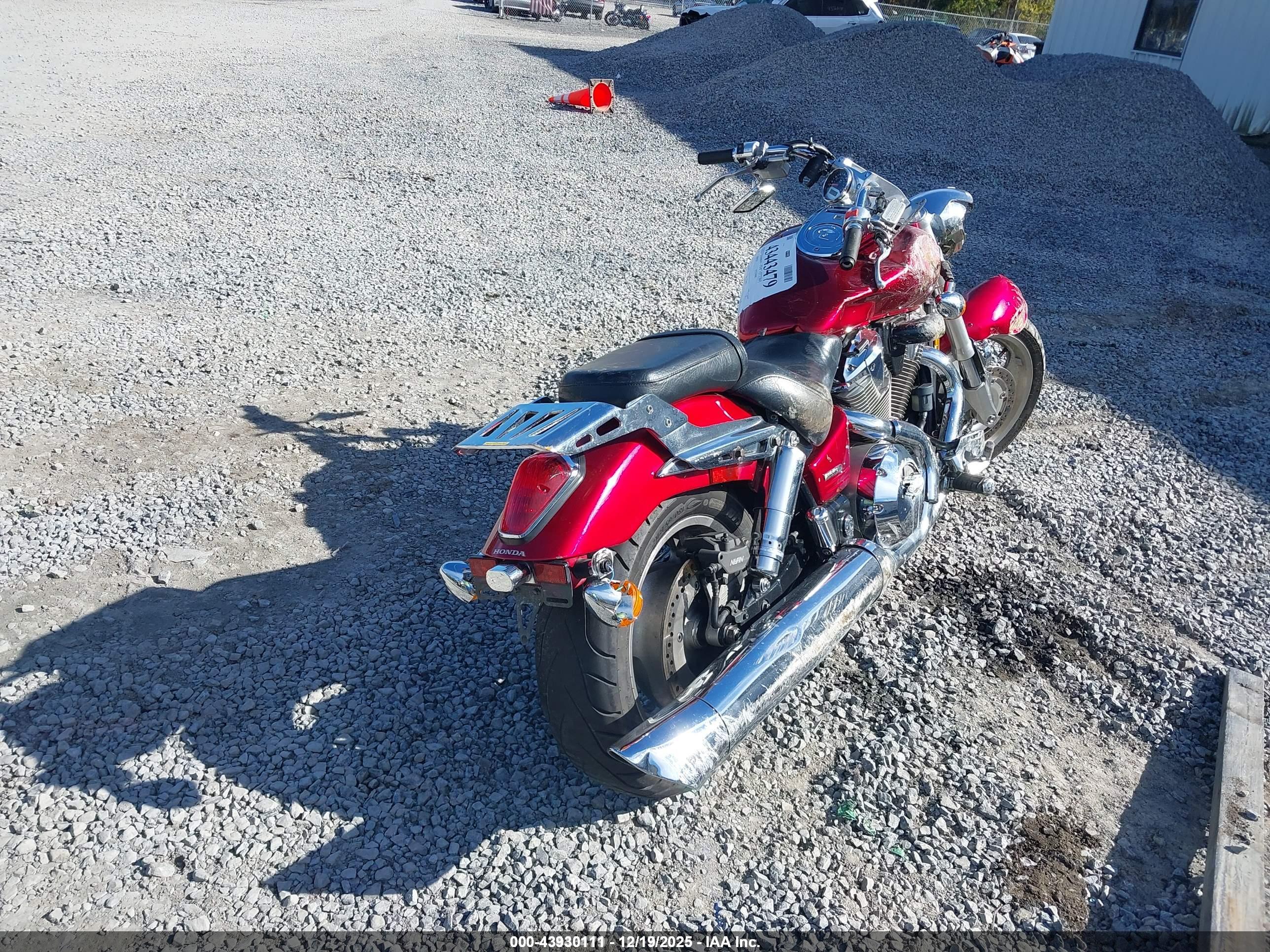 HONDA VTX1800 image 3