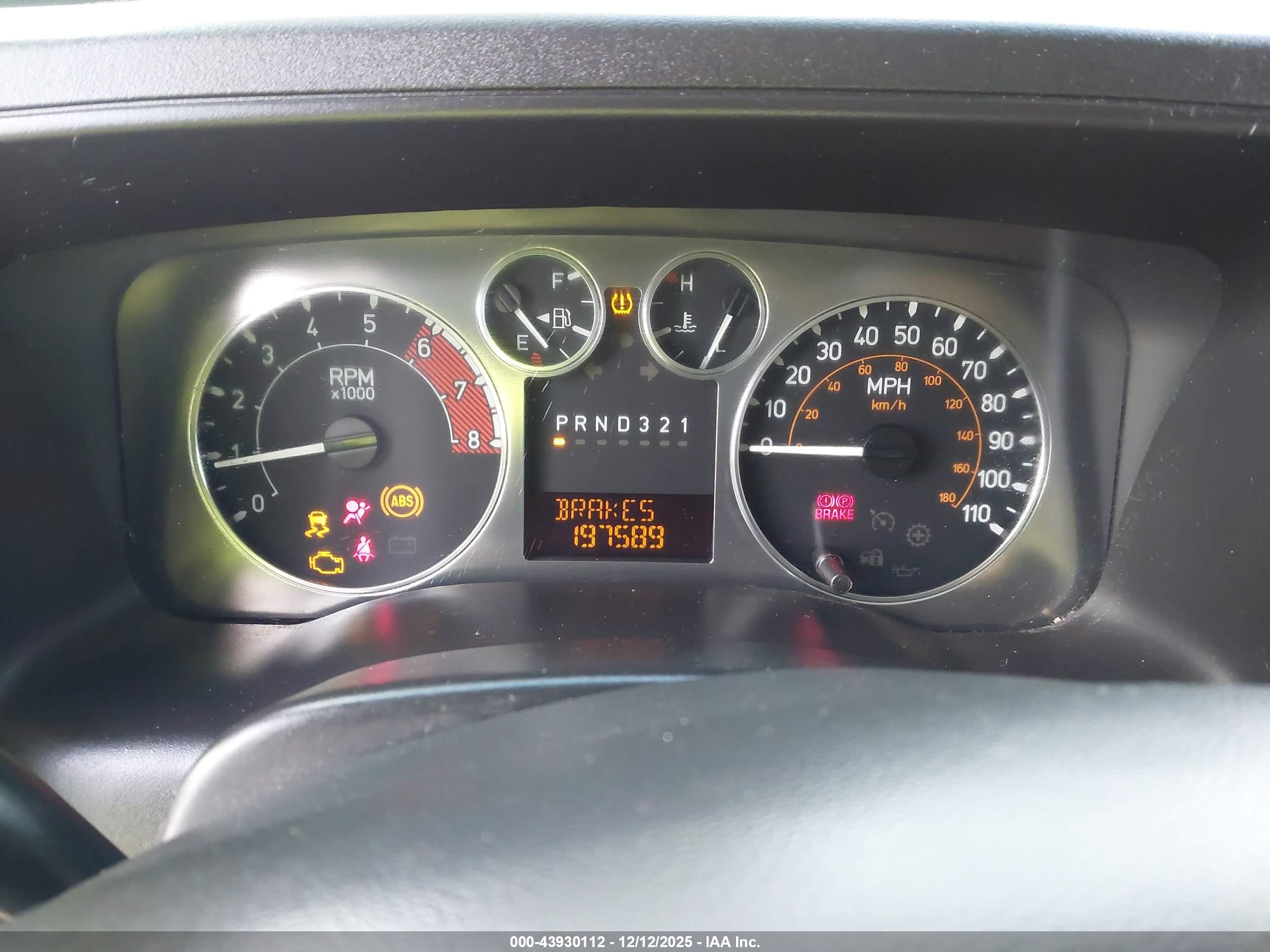 HUMMER H3 image 7