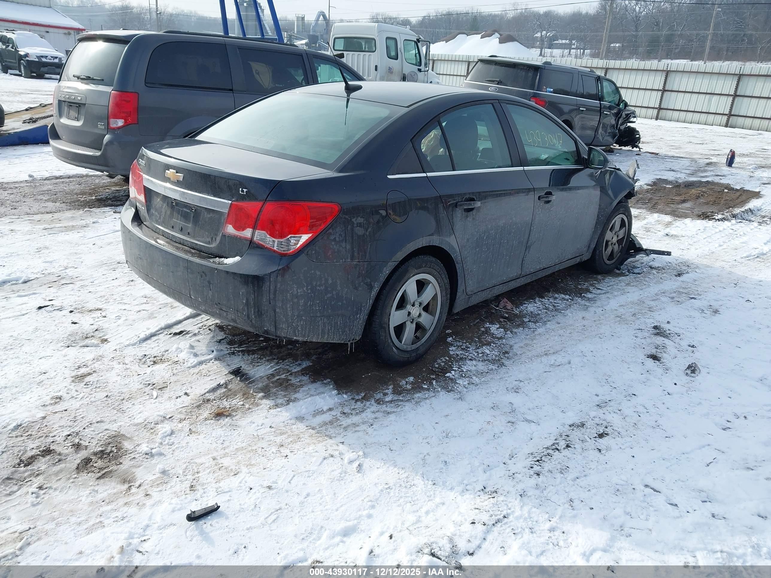 CHEVROLET CRUZE image 4