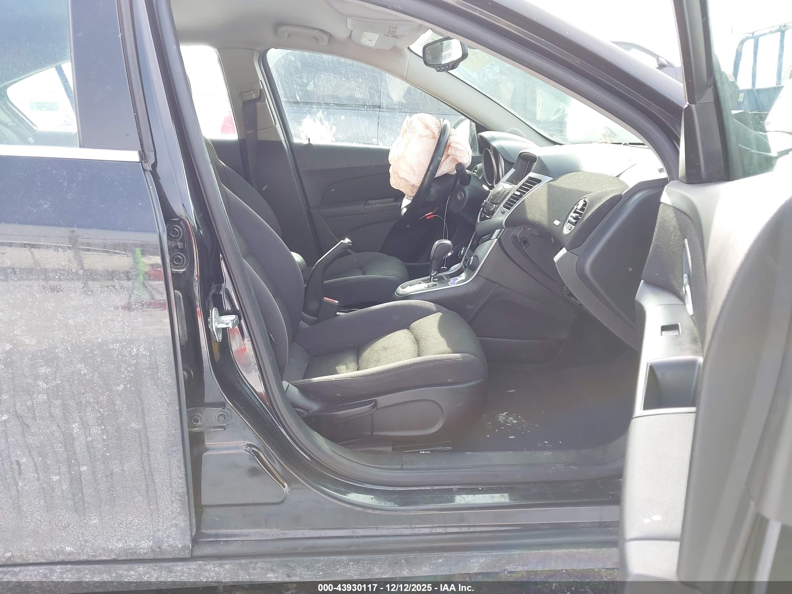 CHEVROLET CRUZE image 5