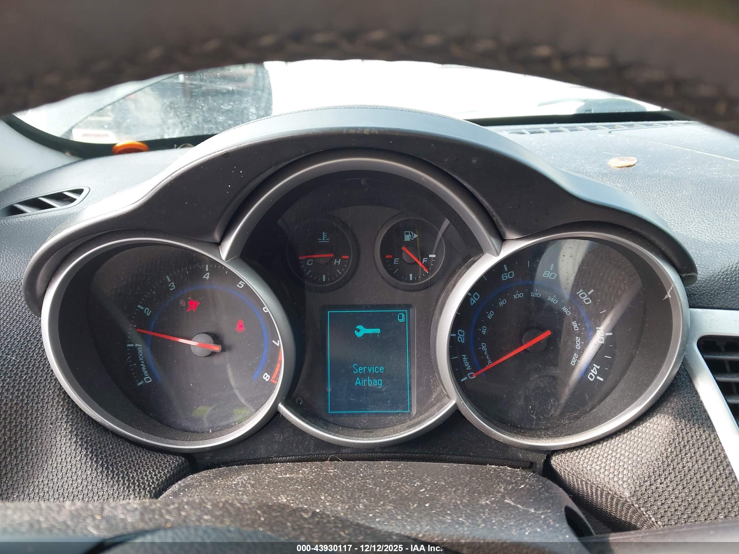 CHEVROLET CRUZE image 7