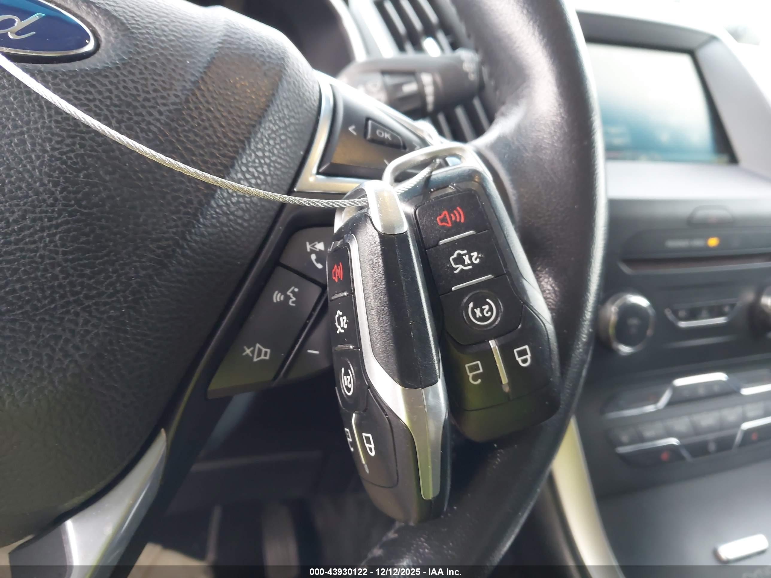 FORD EDGE image 11