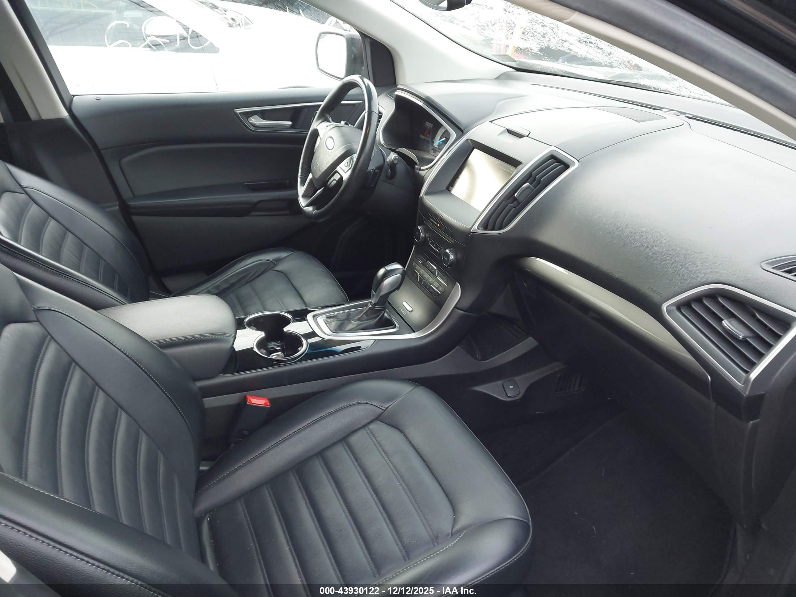 FORD EDGE image 5