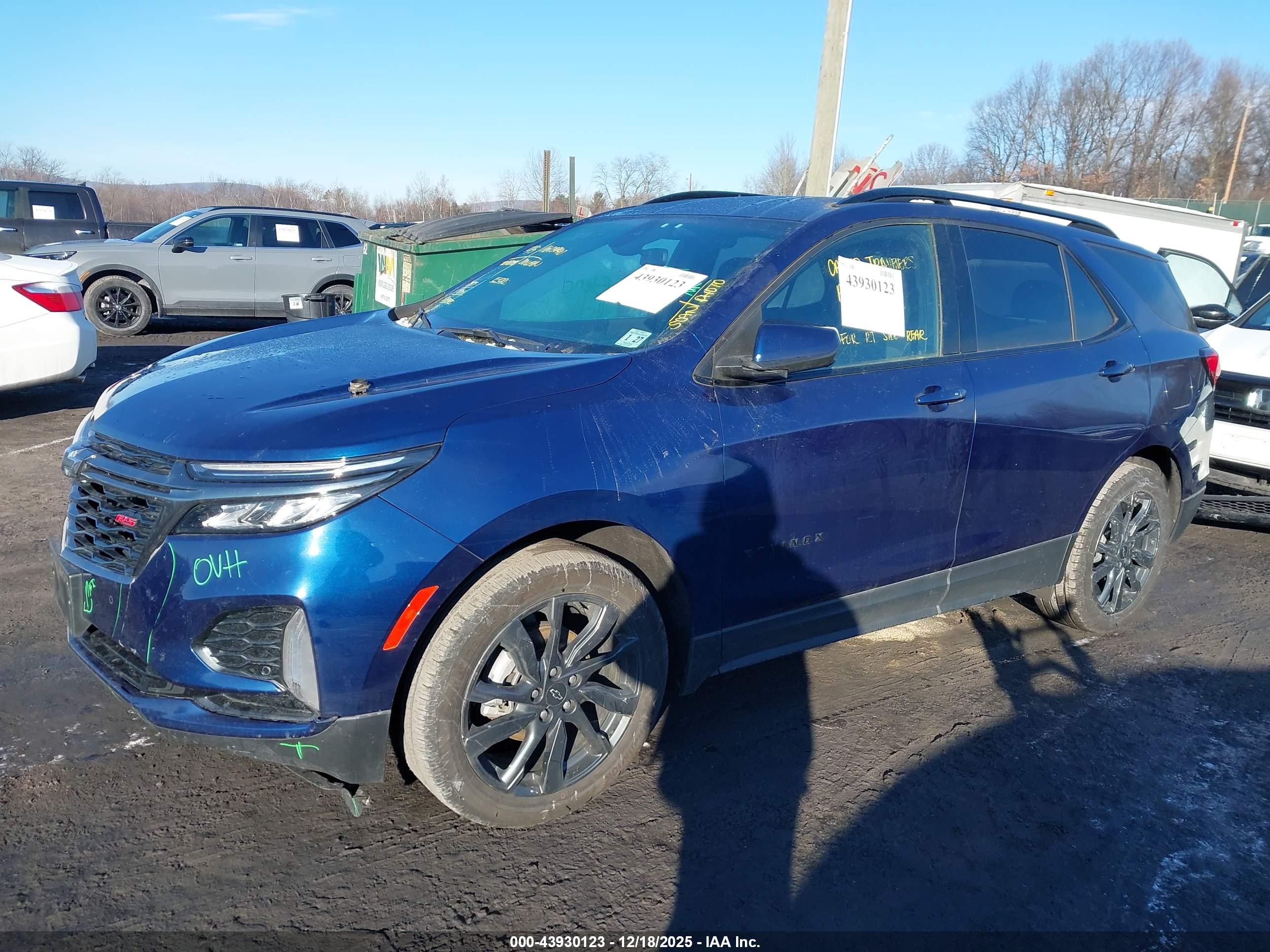 CHEVROLET EQUINOX image 2