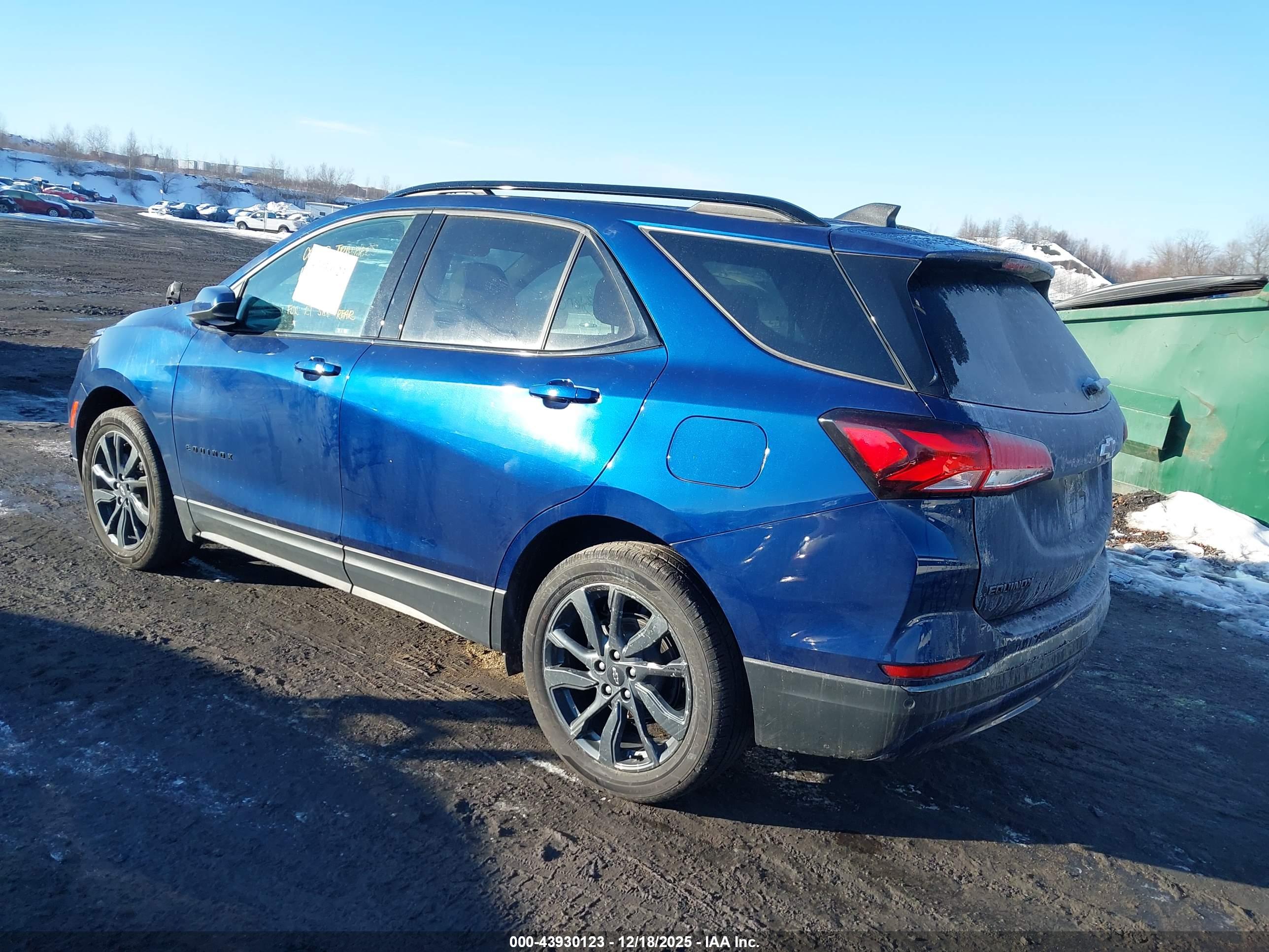CHEVROLET EQUINOX image 3