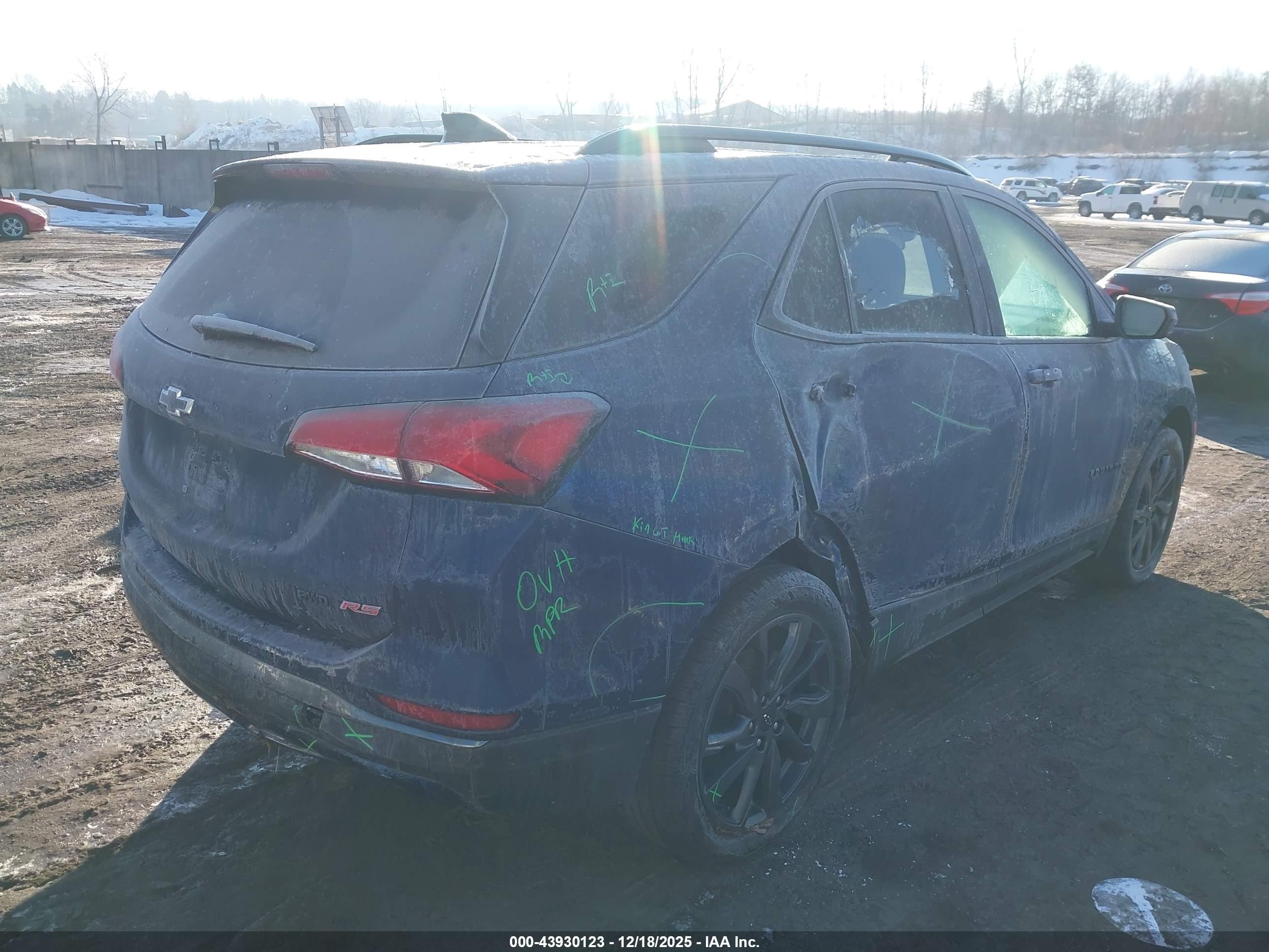 CHEVROLET EQUINOX image 4
