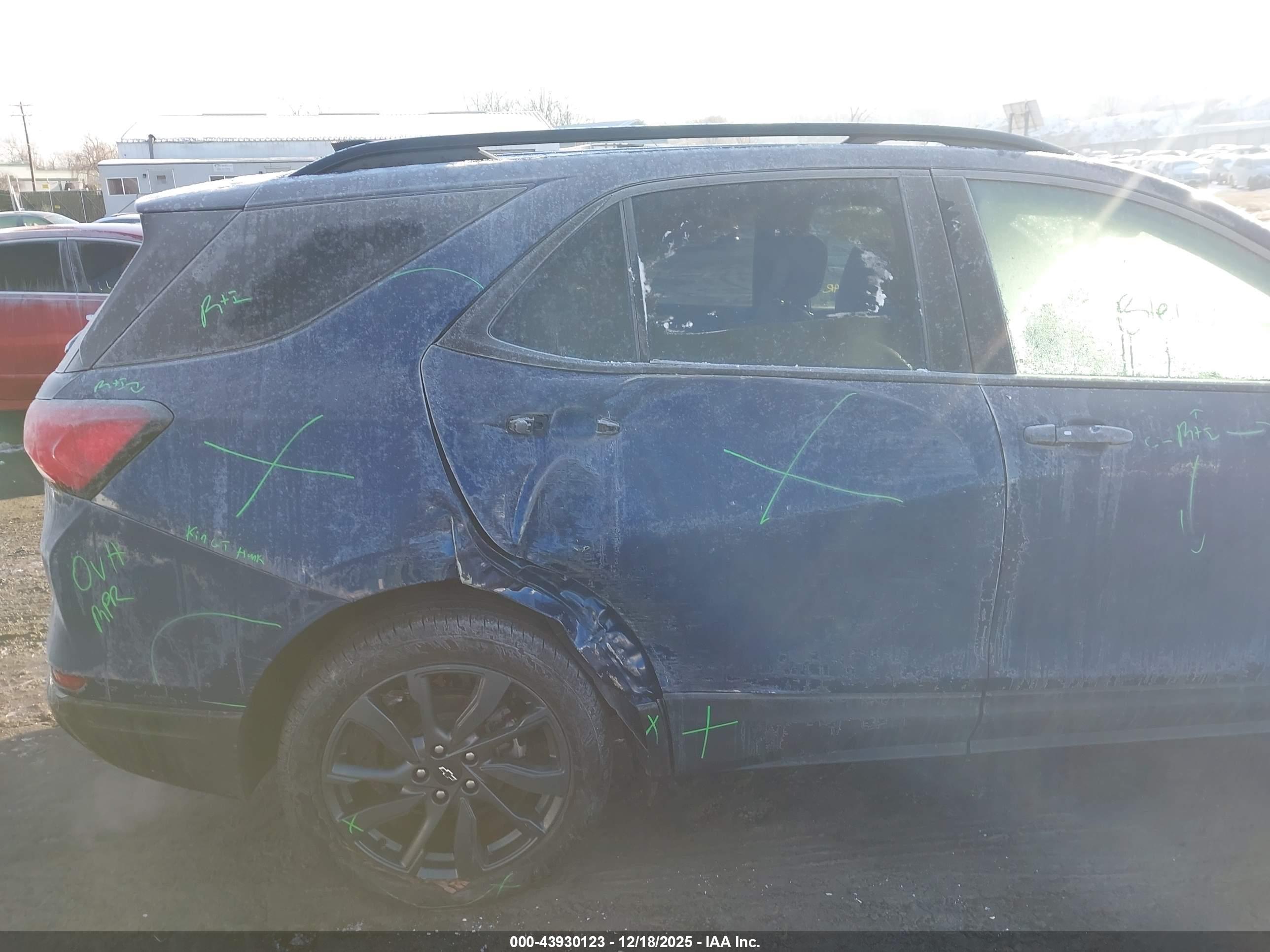 CHEVROLET EQUINOX image 6