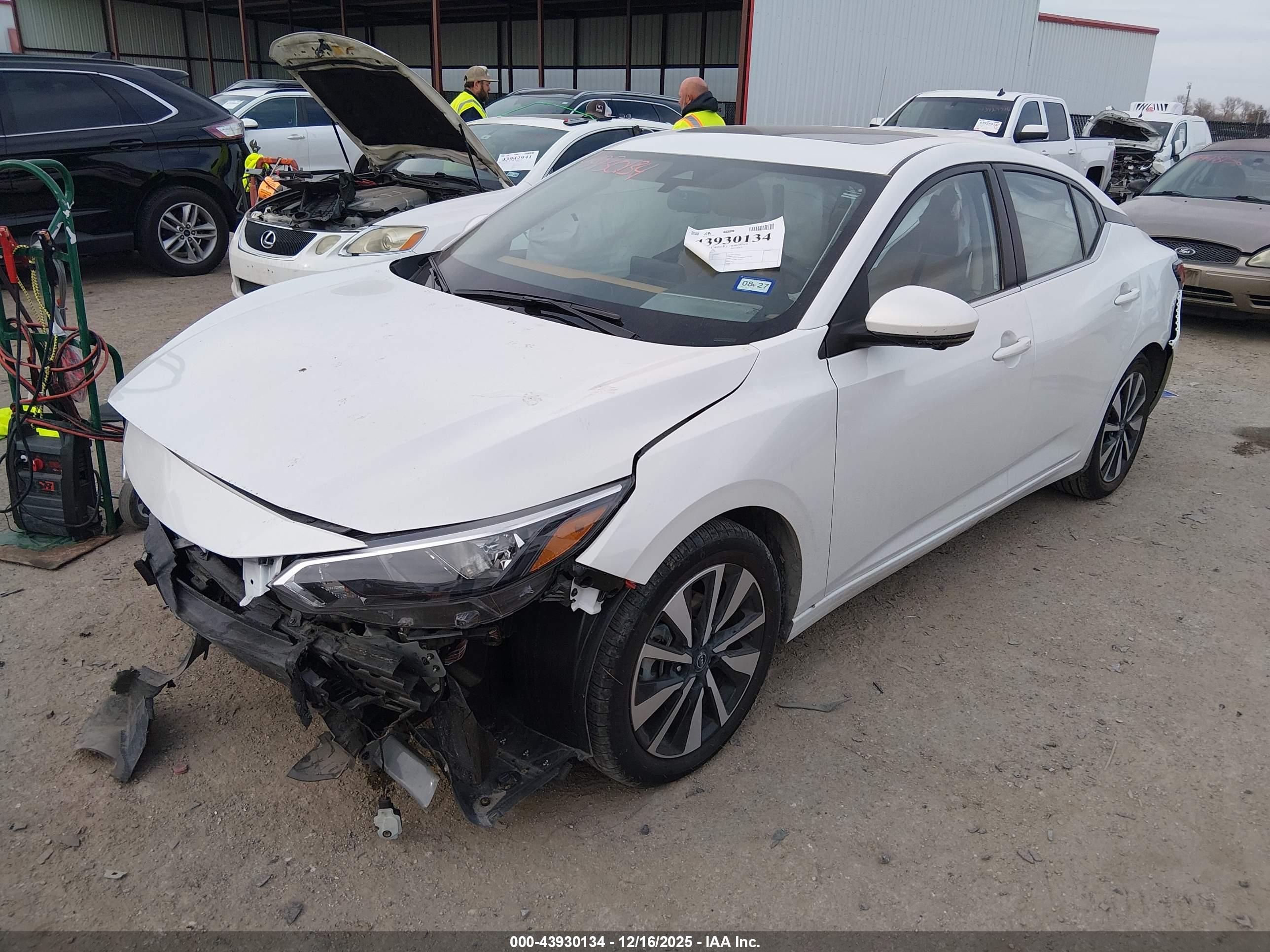 NISSAN SENTRA image 2