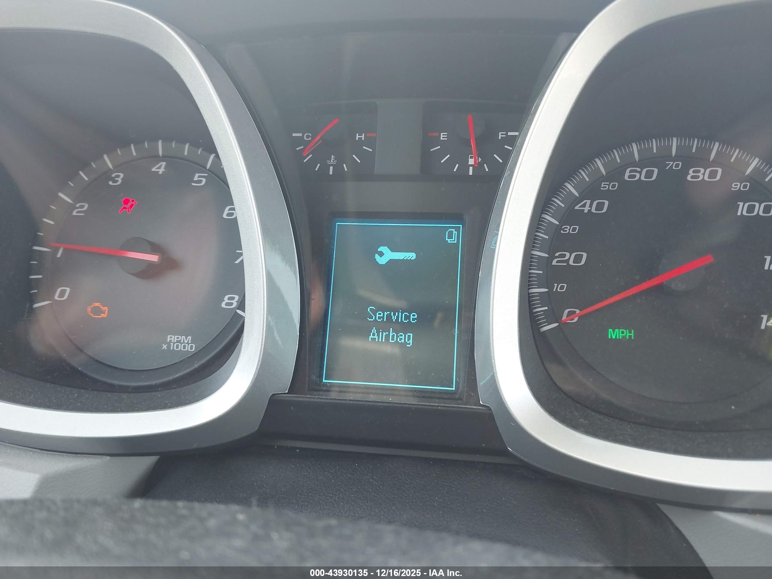 CHEVROLET EQUINOX image 7