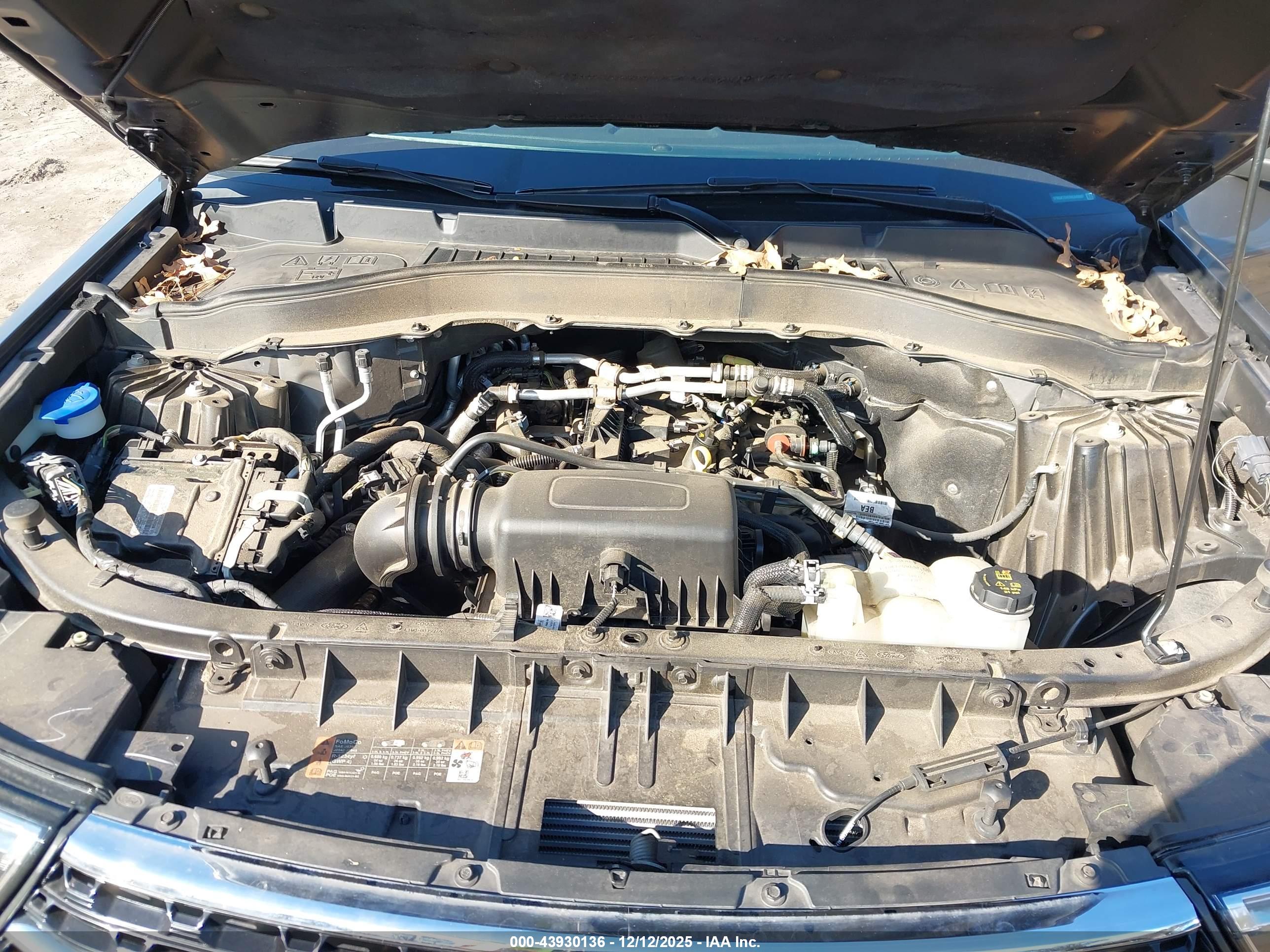 FORD EXPLORER image 10