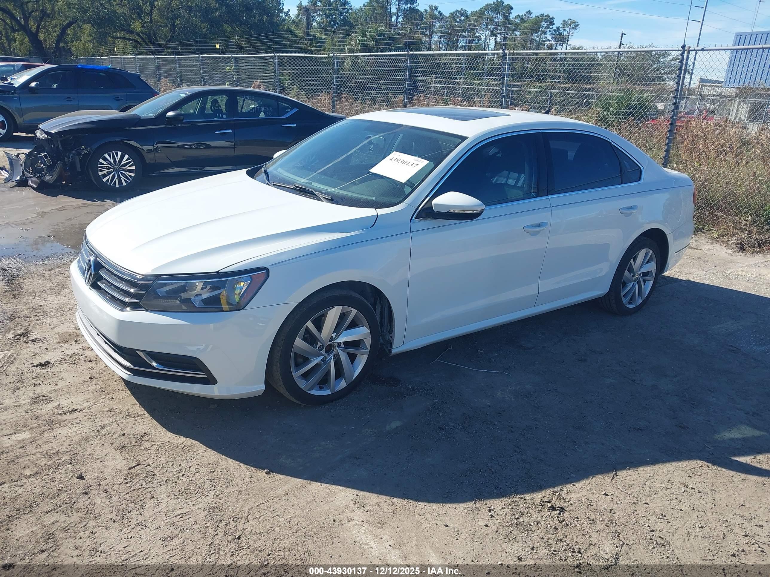 VOLKSWAGEN PASSAT image 2