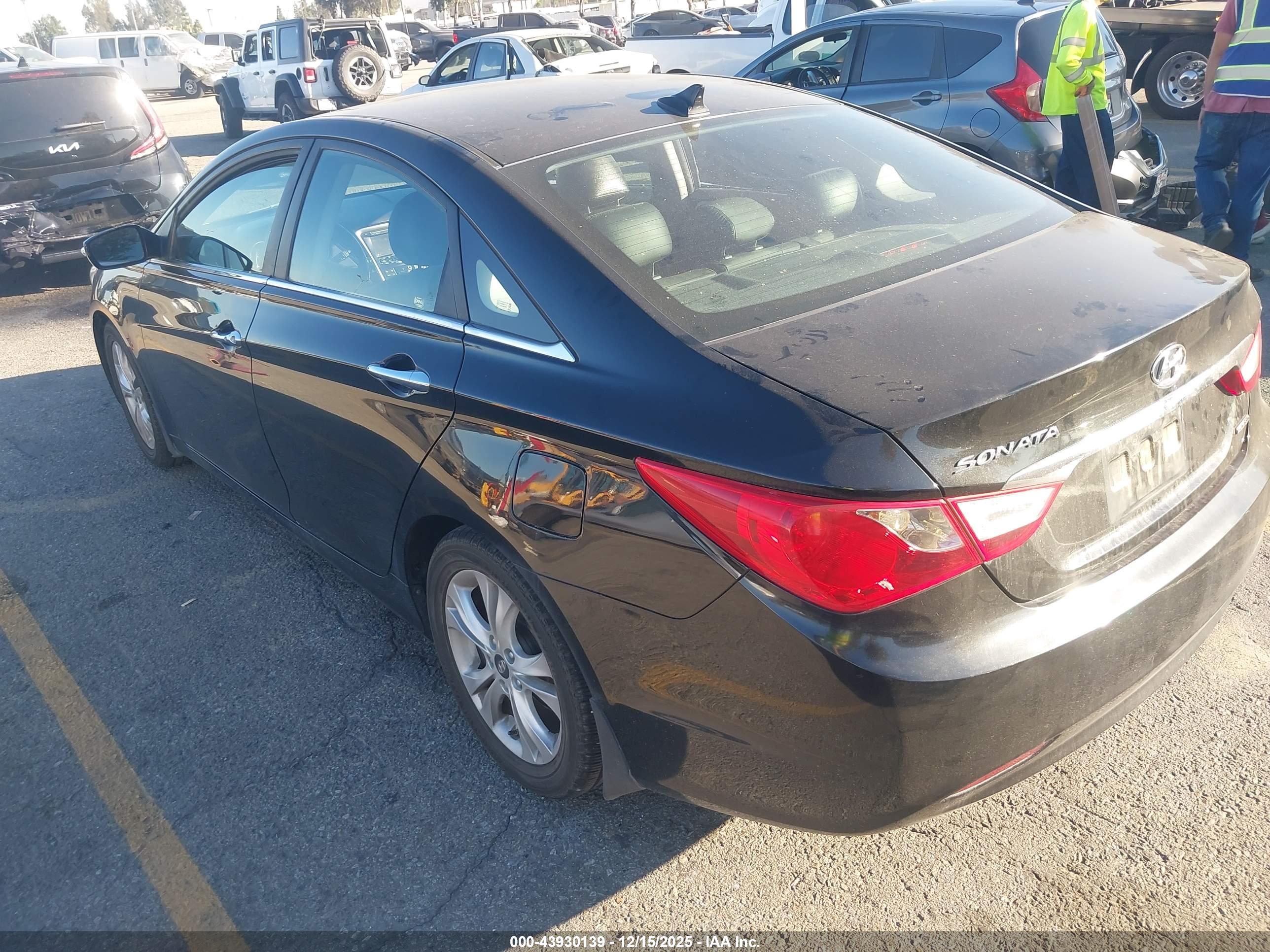 HYUNDAI SONATA image 3