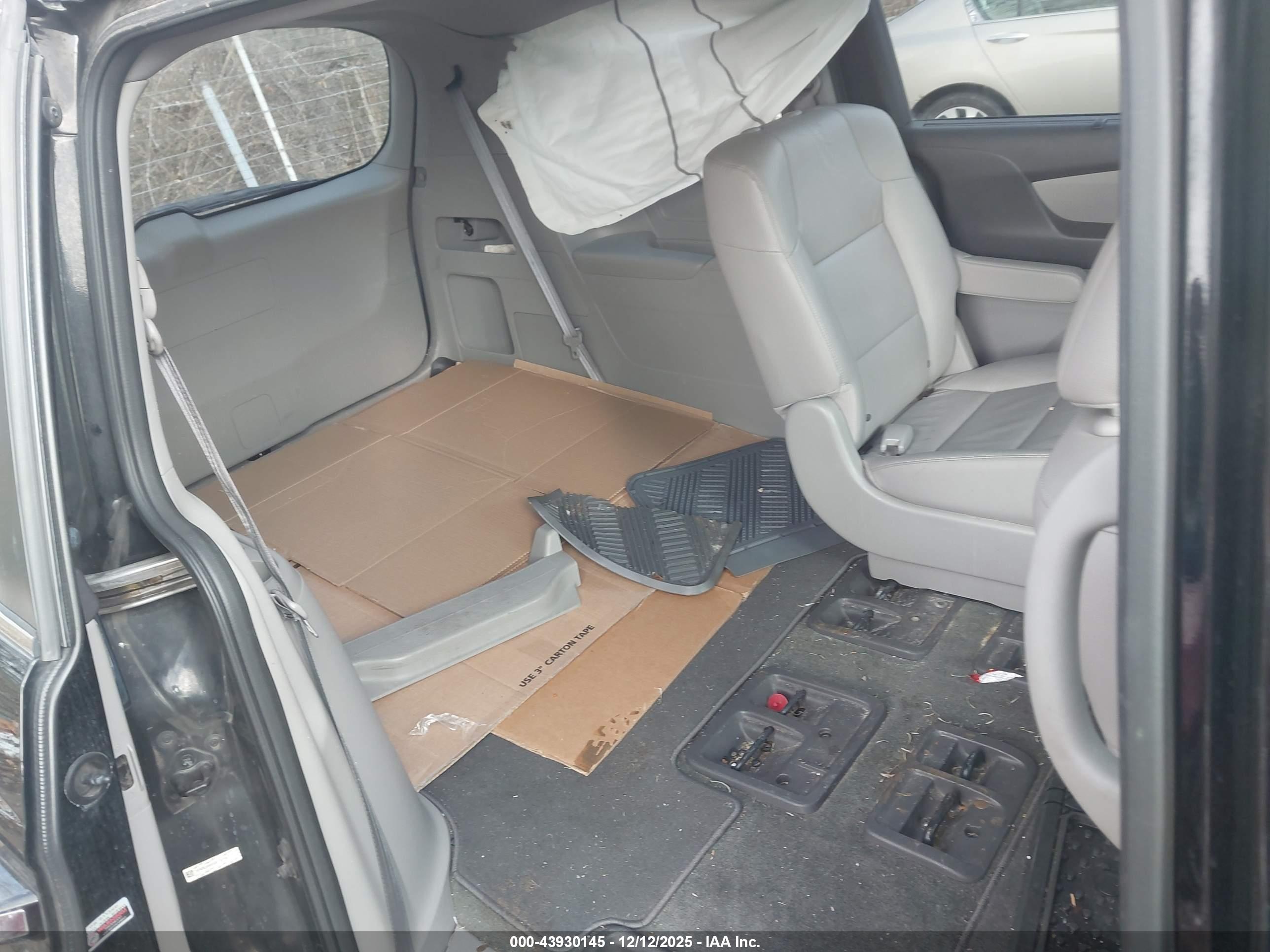 HONDA ODYSSEY image 8
