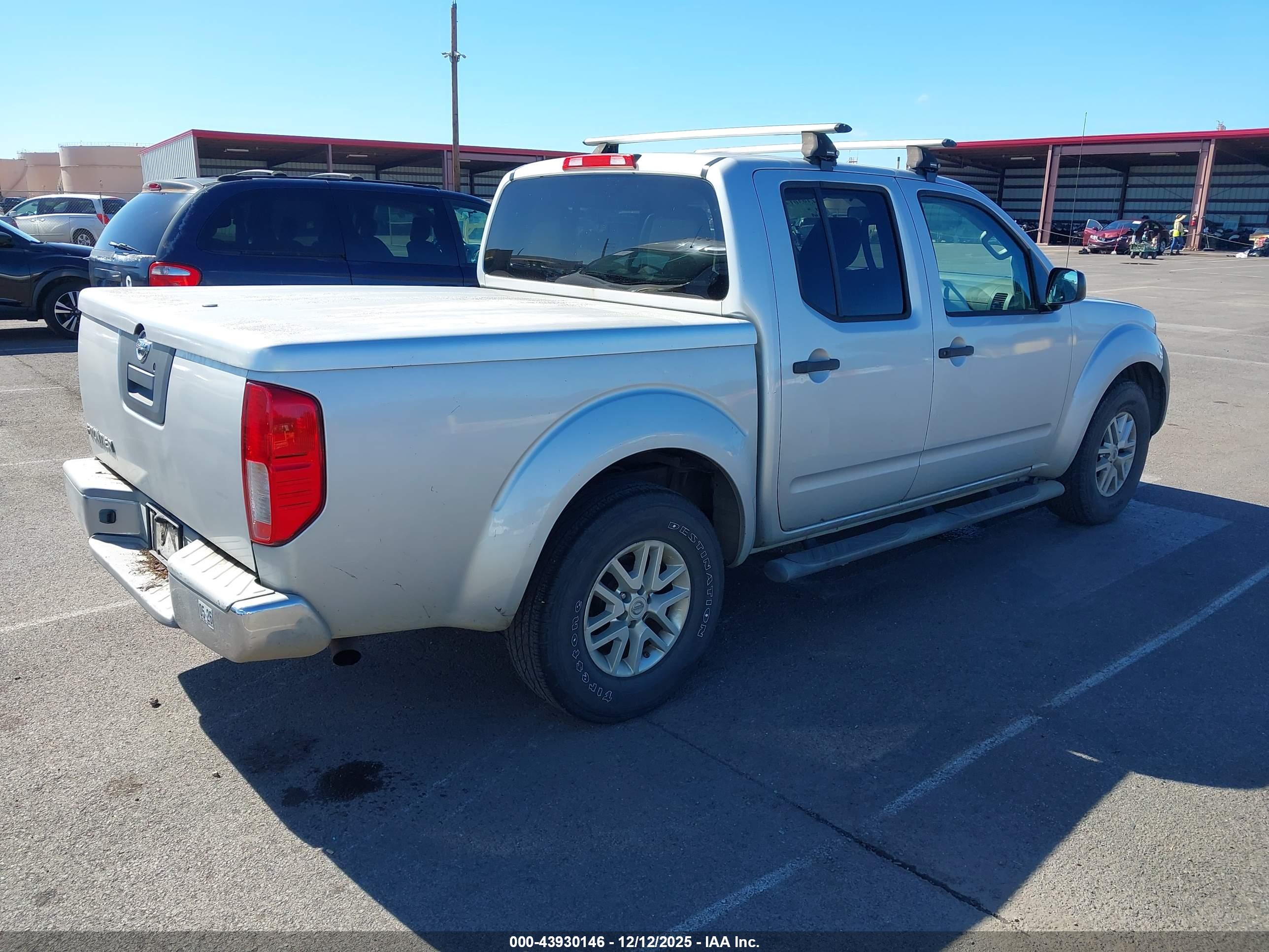NISSAN FRONTIER image 4
