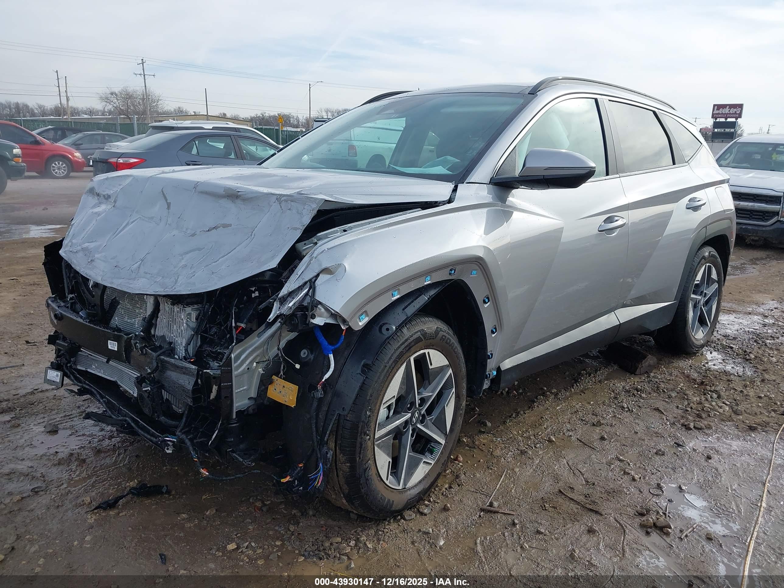 HYUNDAI TUCSON image 2