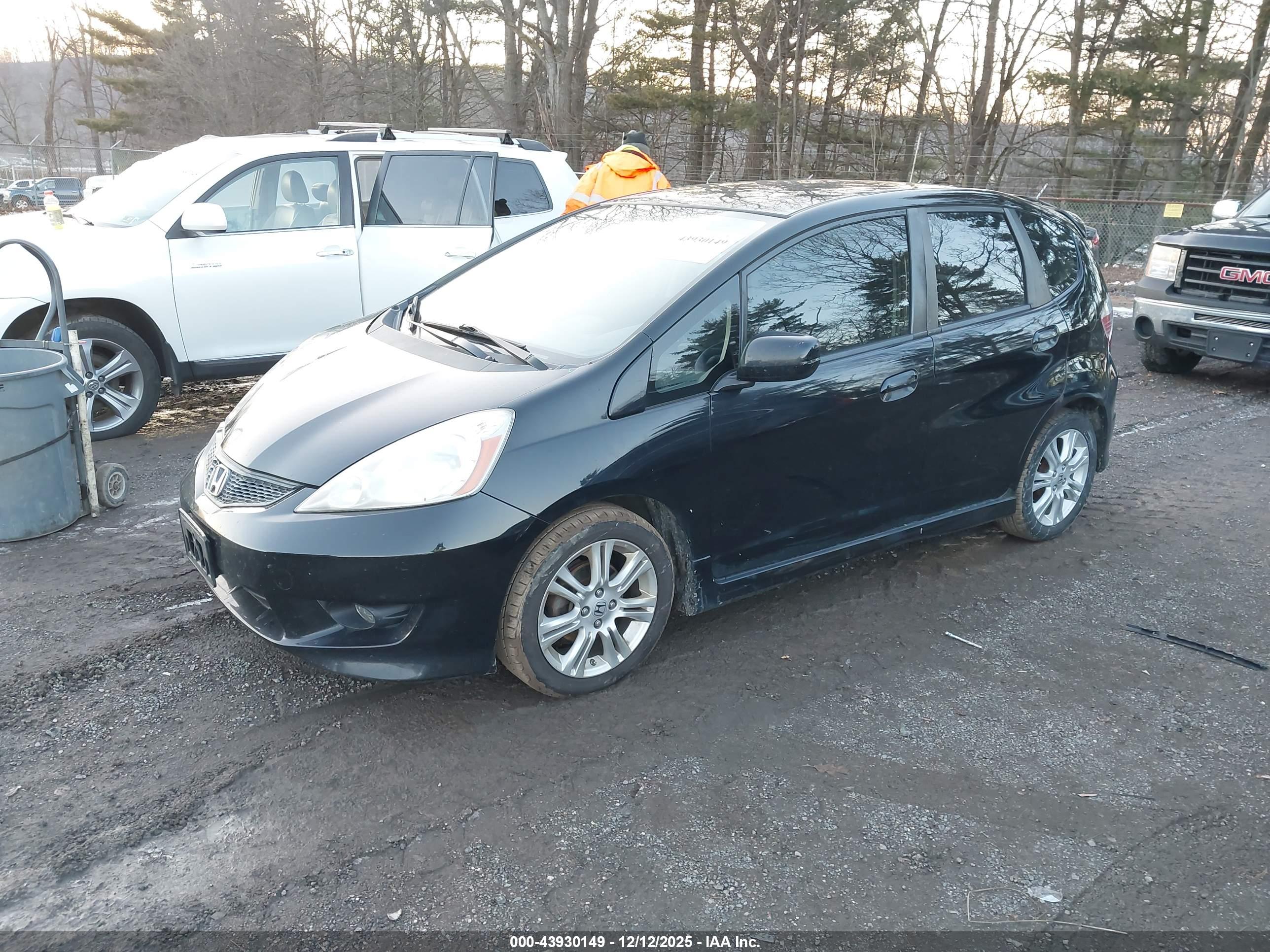 HONDA FIT image 2